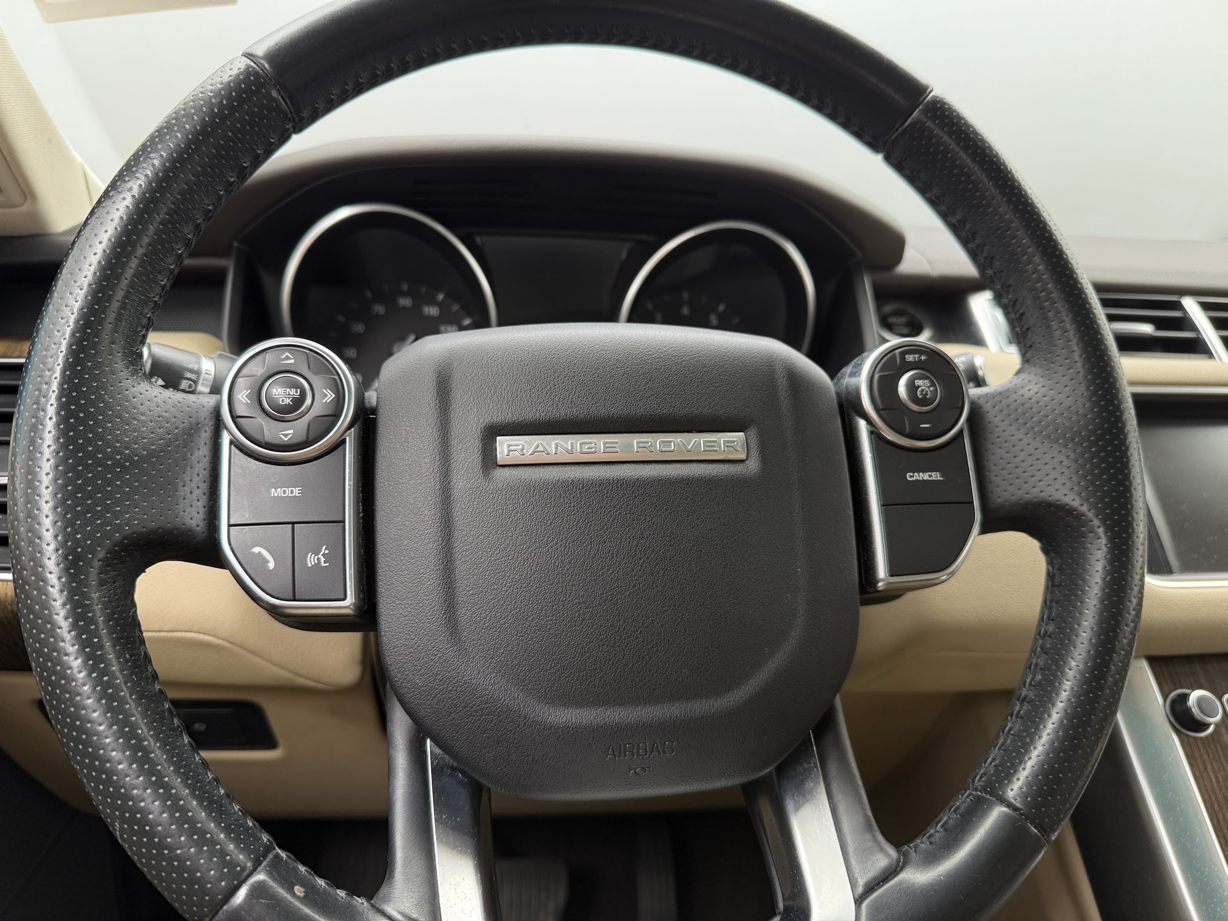 2016 Land Rover Range Rover Sport SE 4