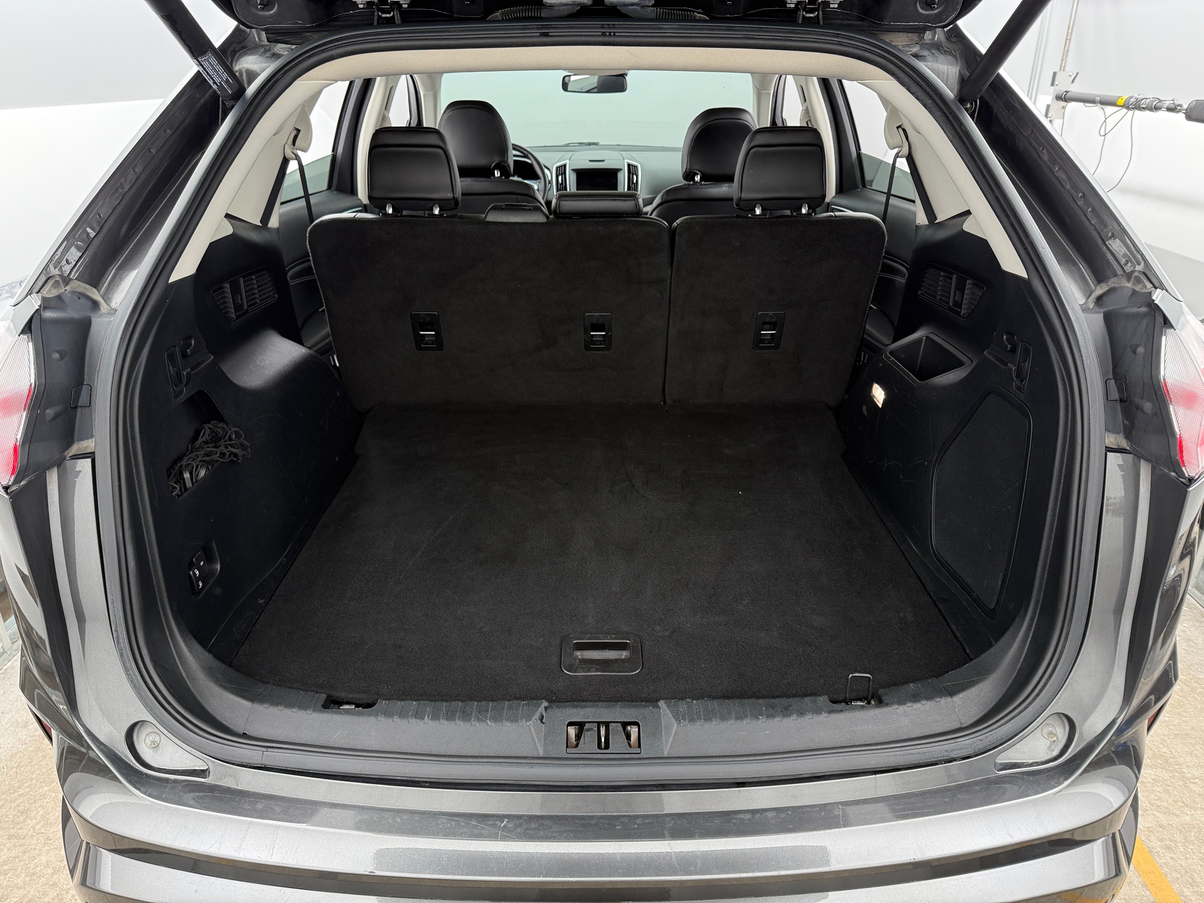 2019 Ford Edge Titanium 6