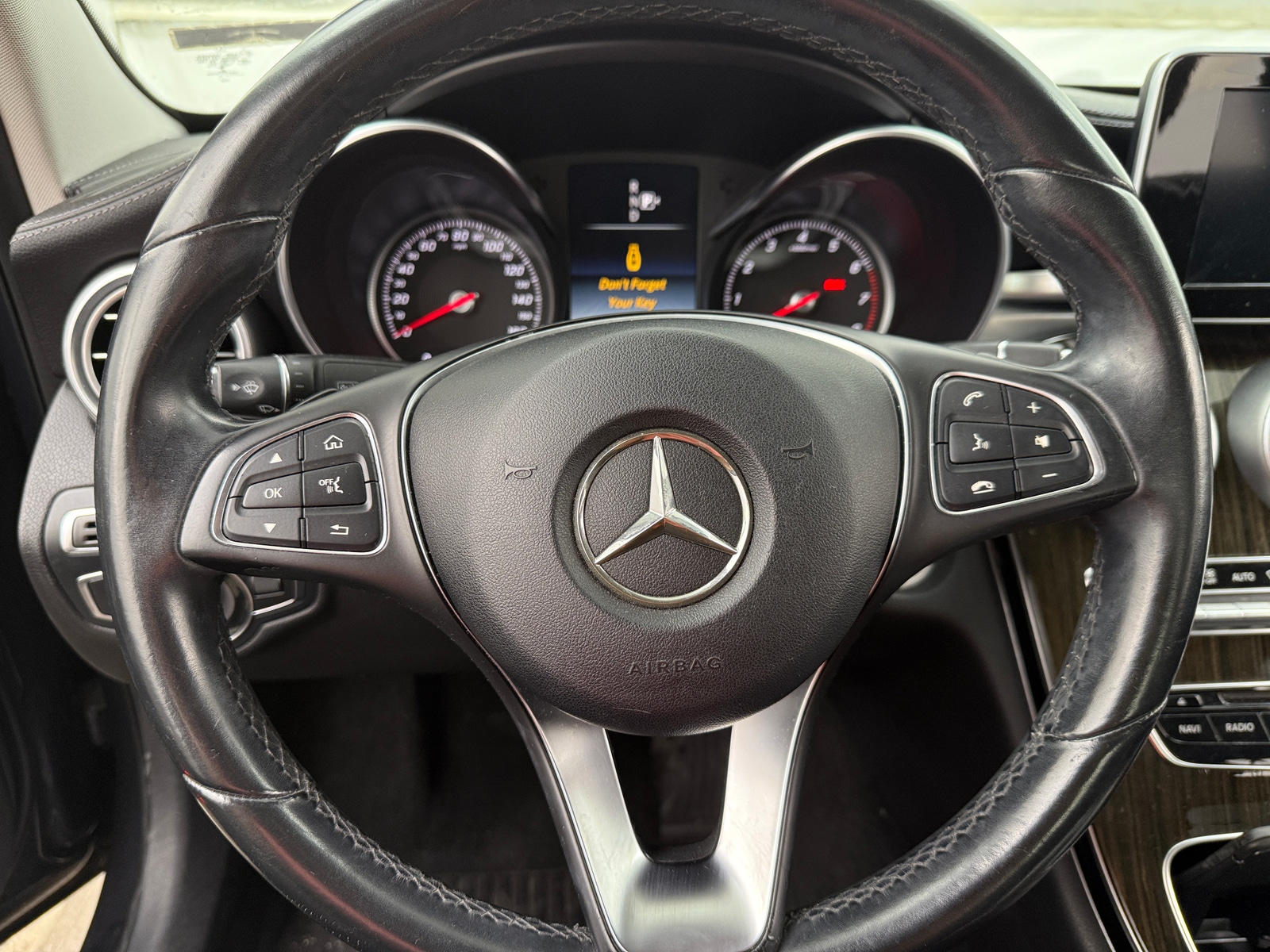 Thumbnail: 2015 Mercedes-Benz C-Class - 4