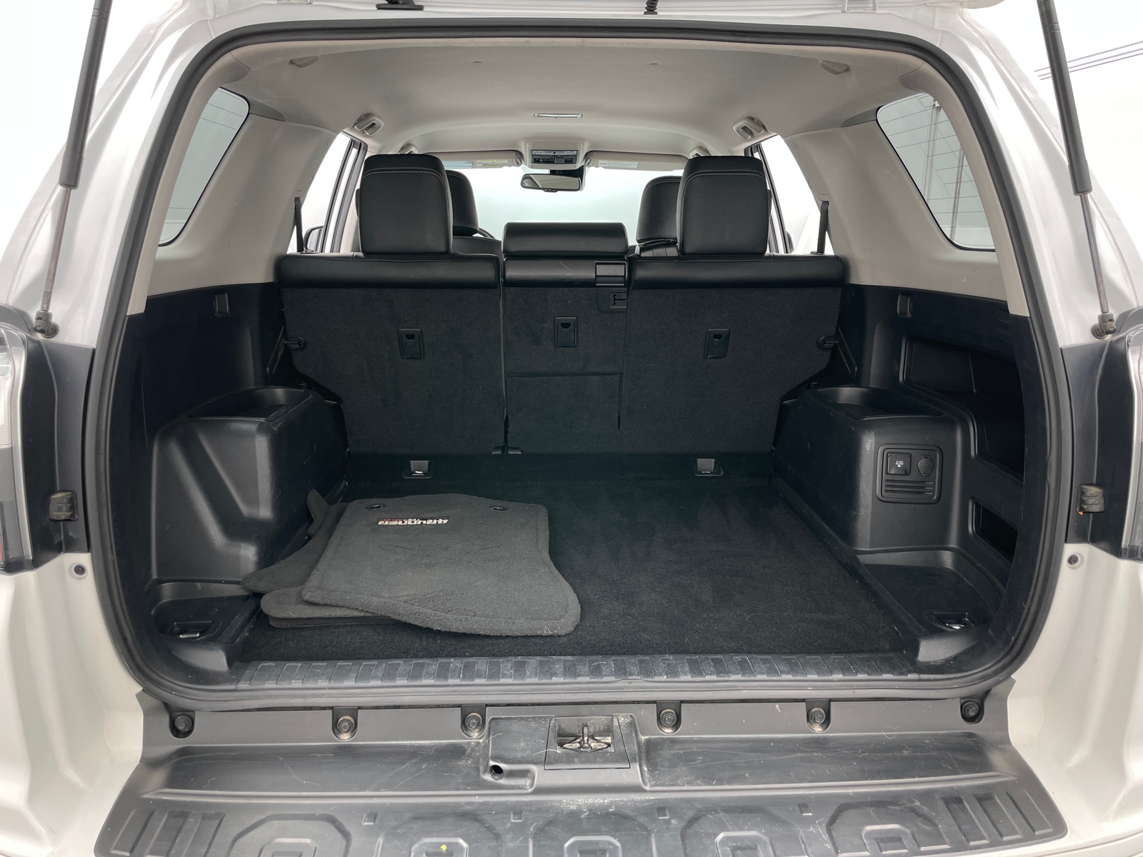 Thumbnail: 2024 Toyota 4Runner - 6