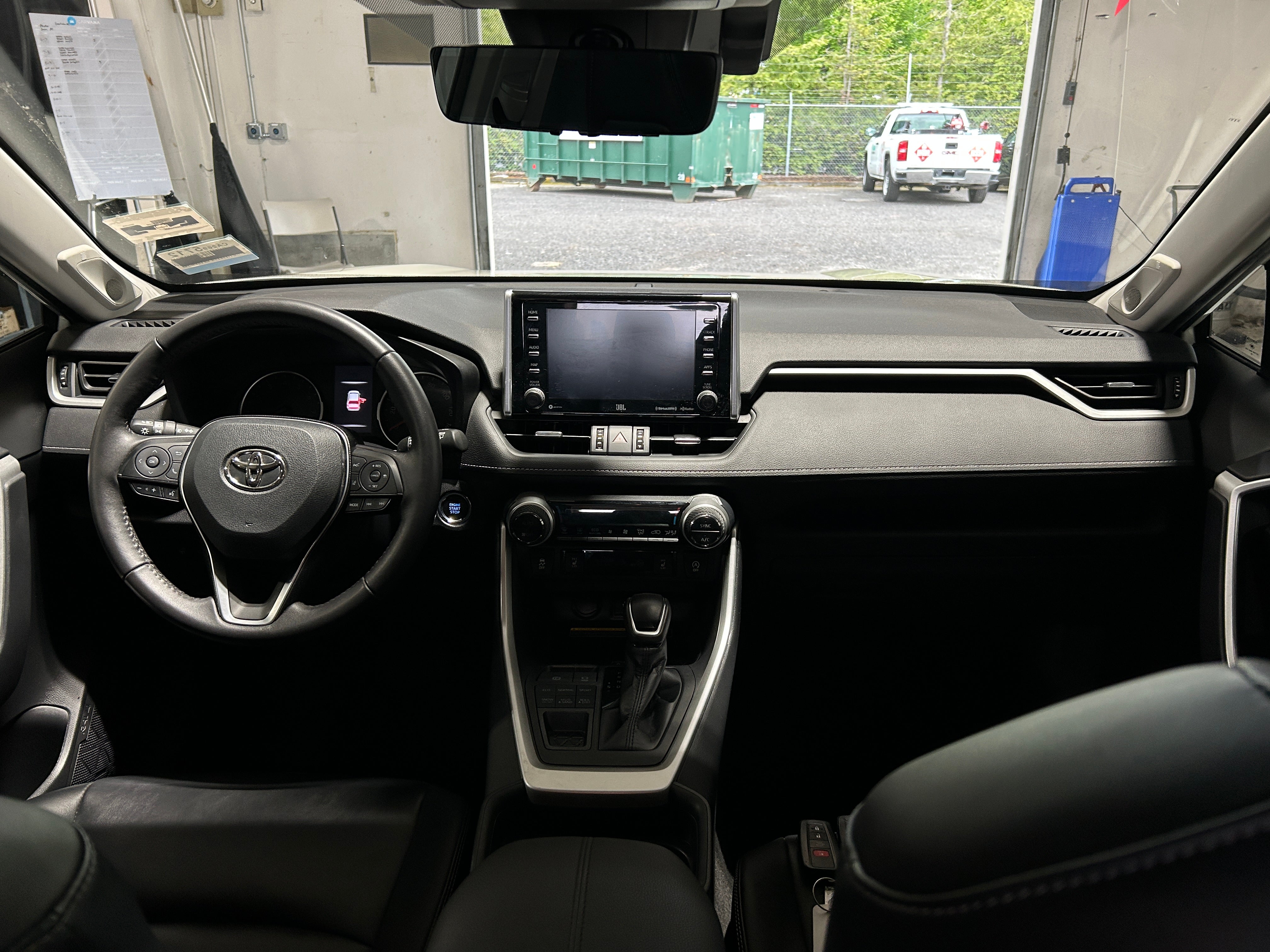 2021 Toyota RAV4 XLE Premium 2