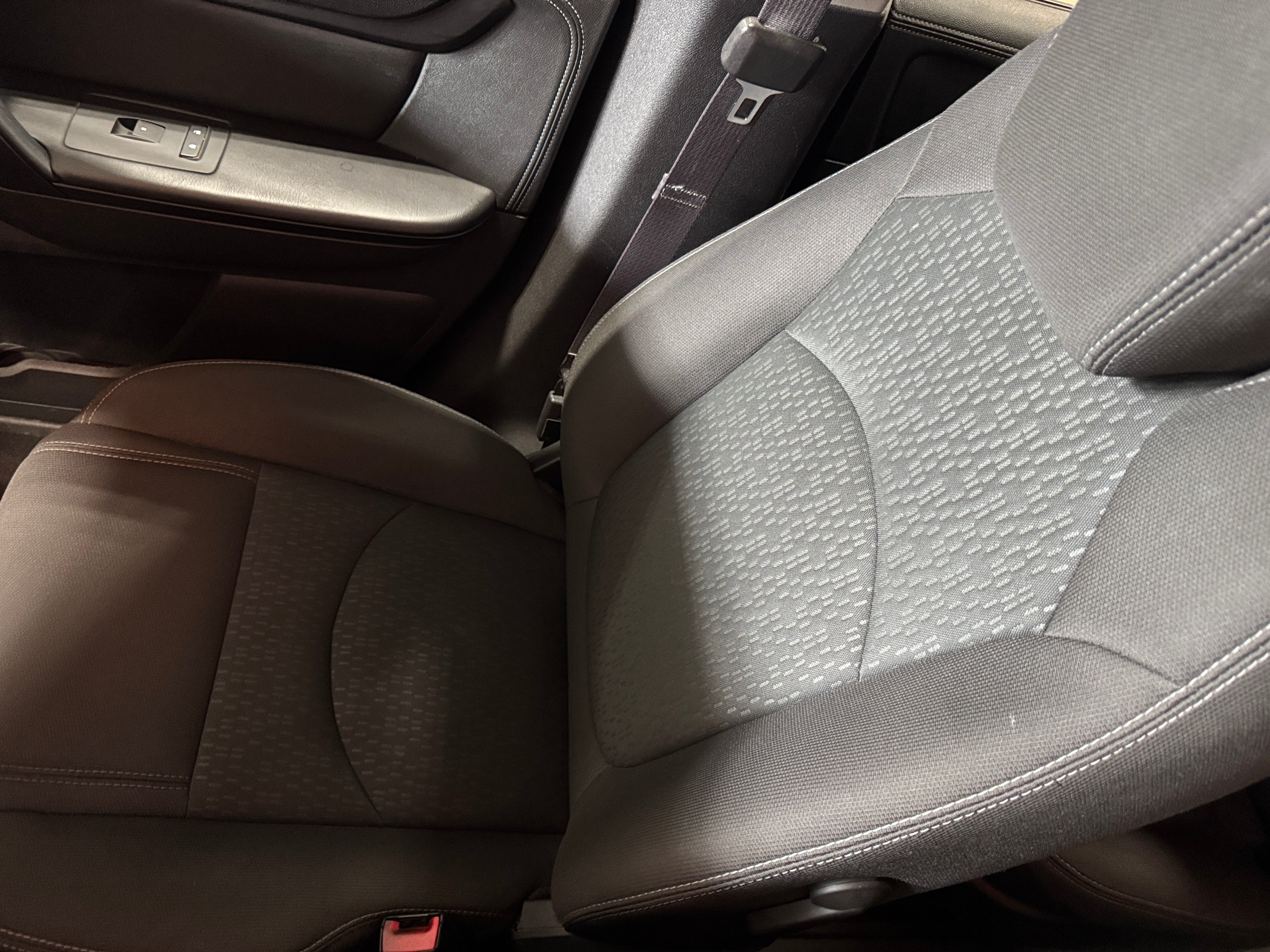 2015 GMC Acadia SLE 2