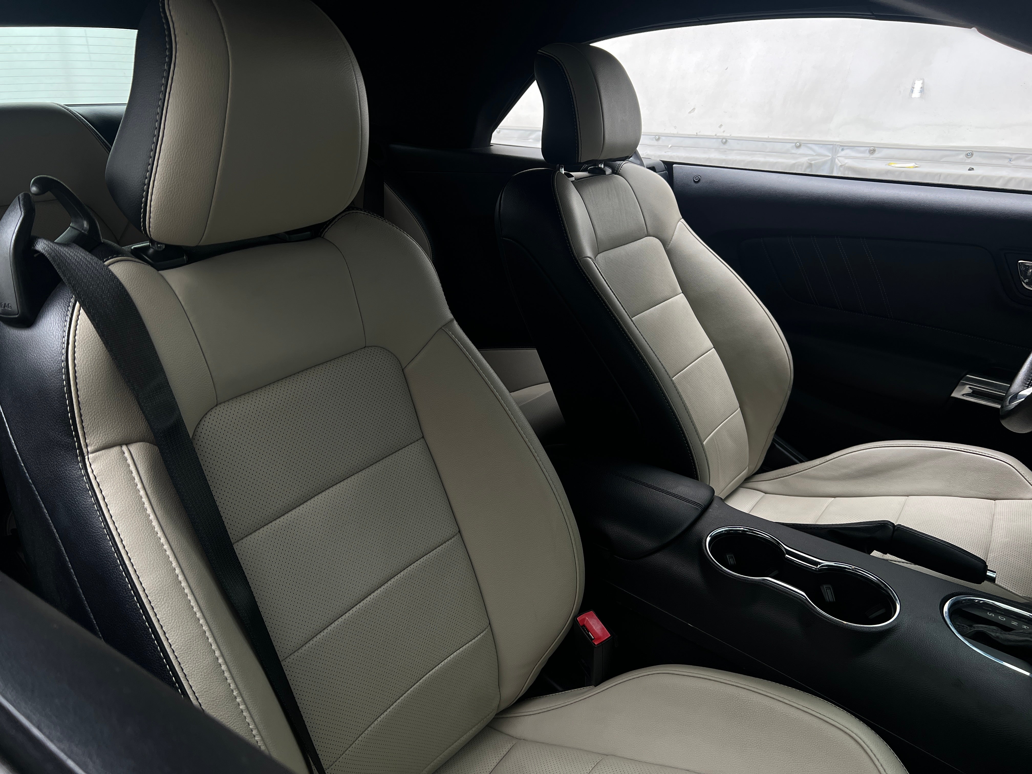 2017 Ford Mustang GT Premium 2