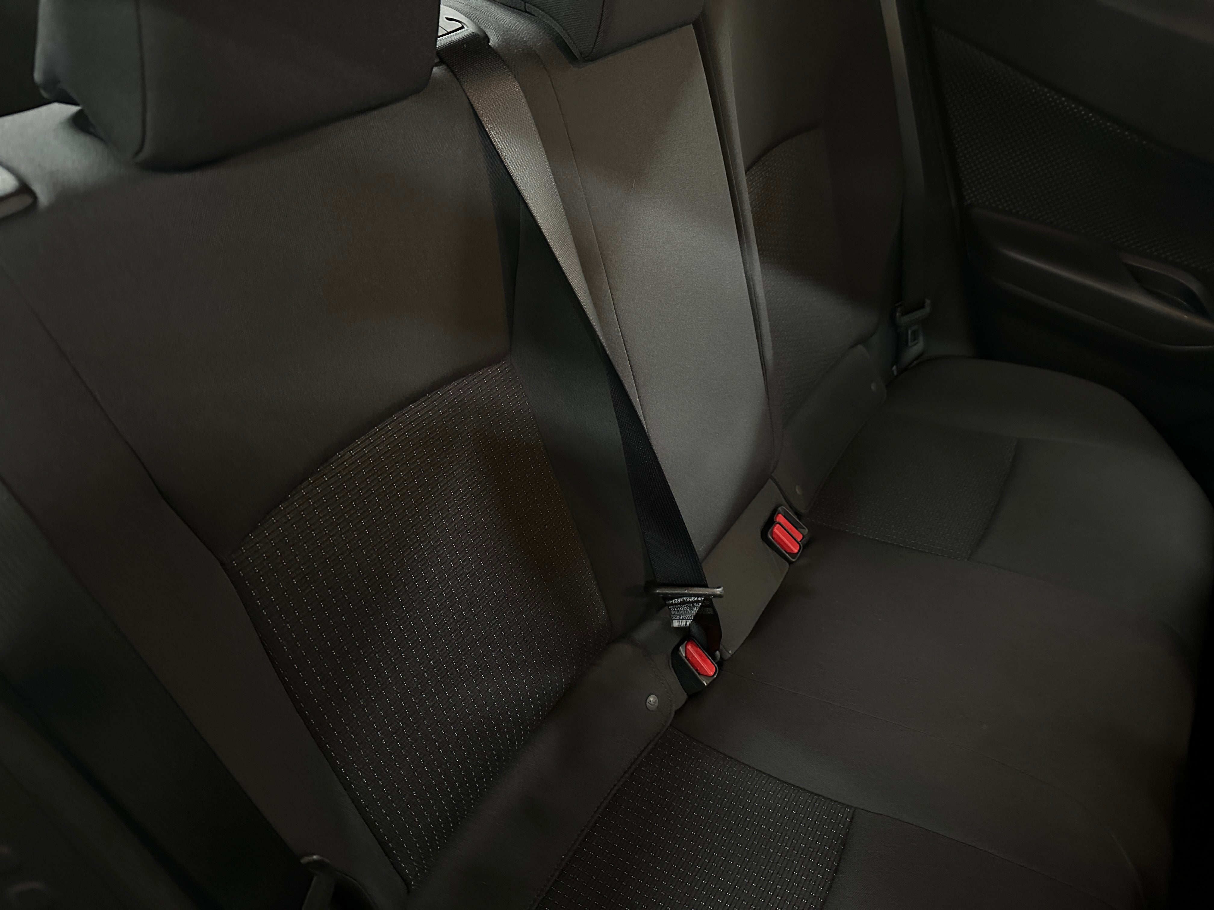 2019 Toyota C-HR XLE 6