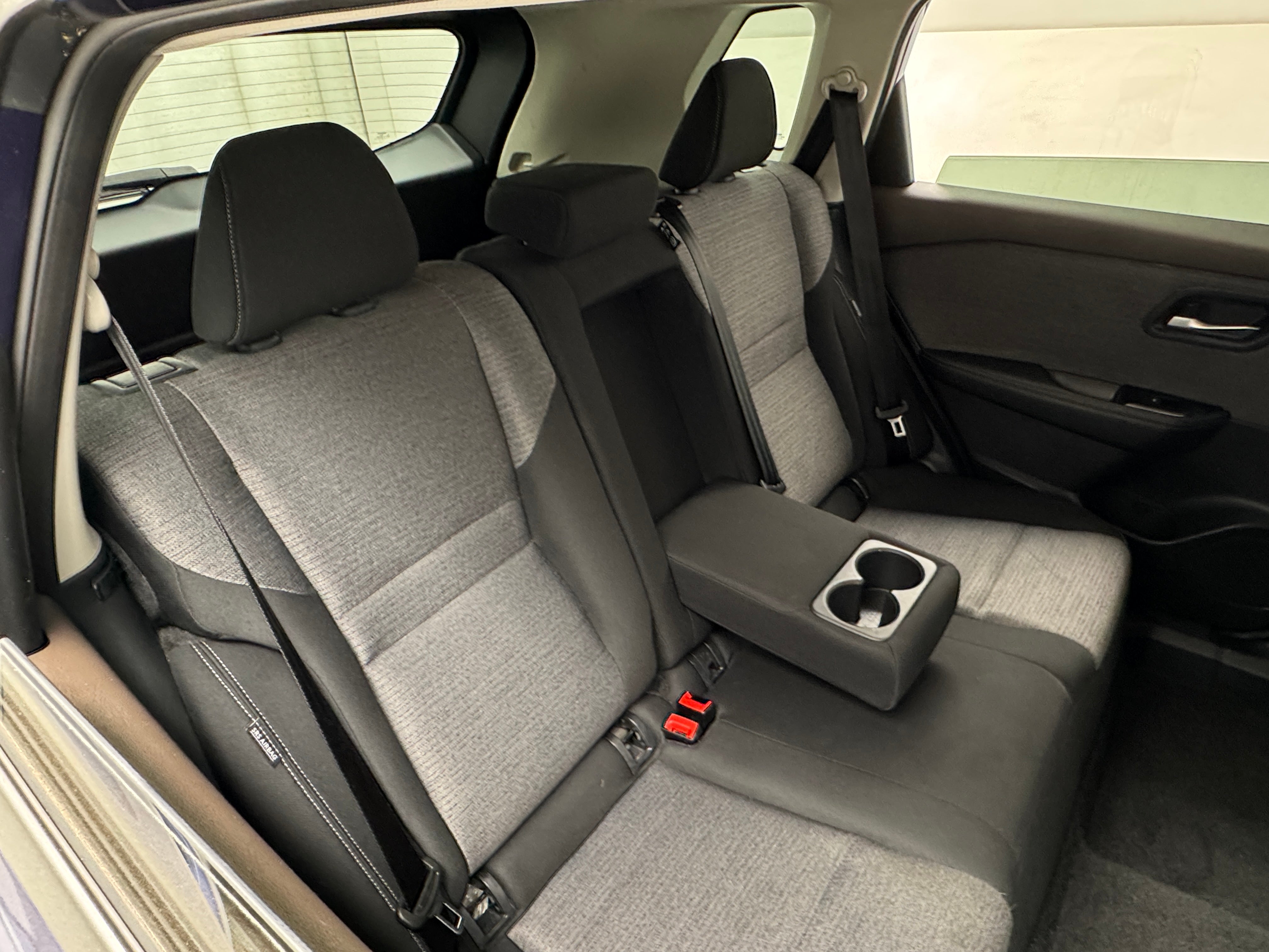 2023 Nissan Rogue SV 6