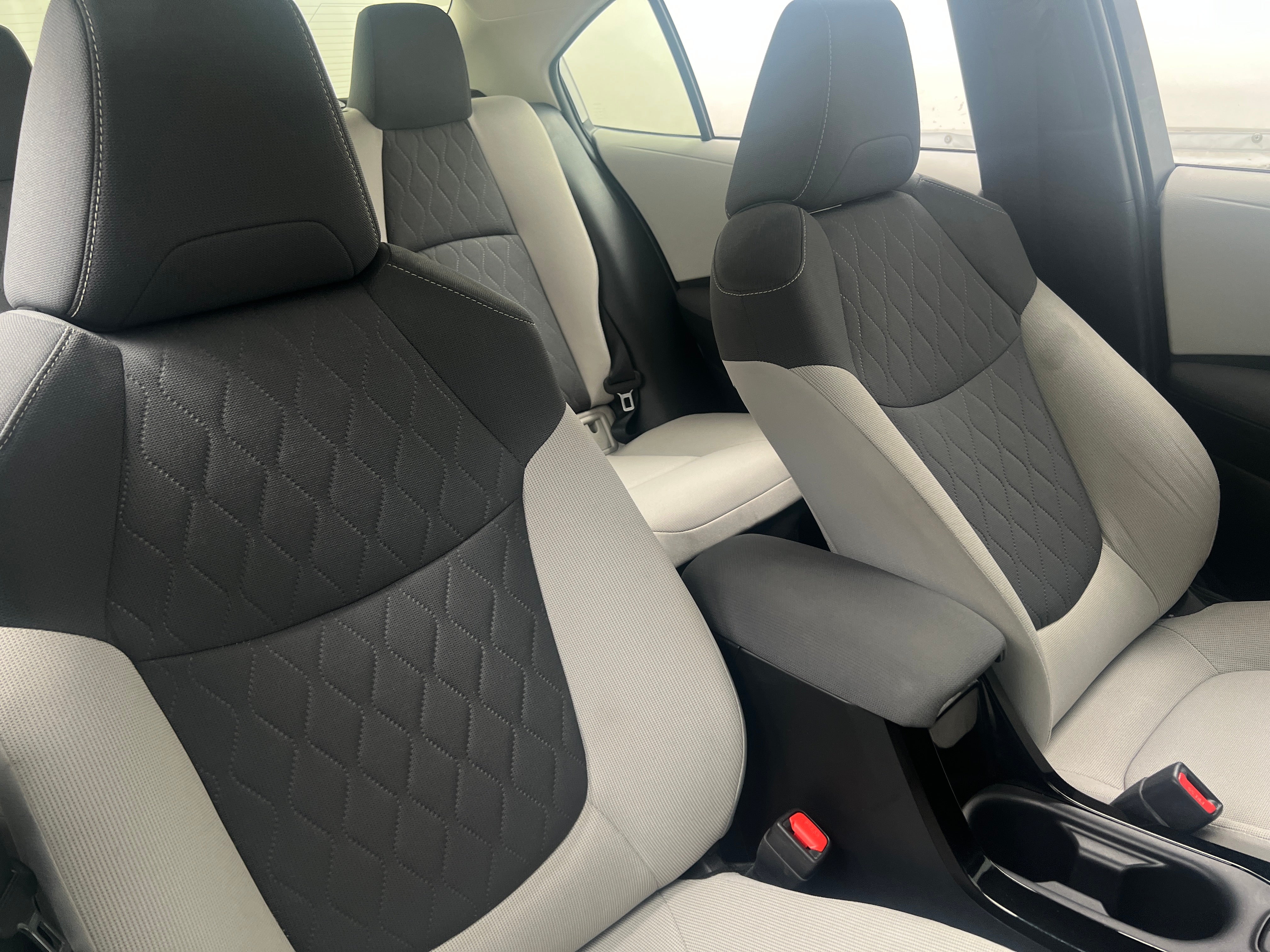 2020 Toyota Corolla LE 2
