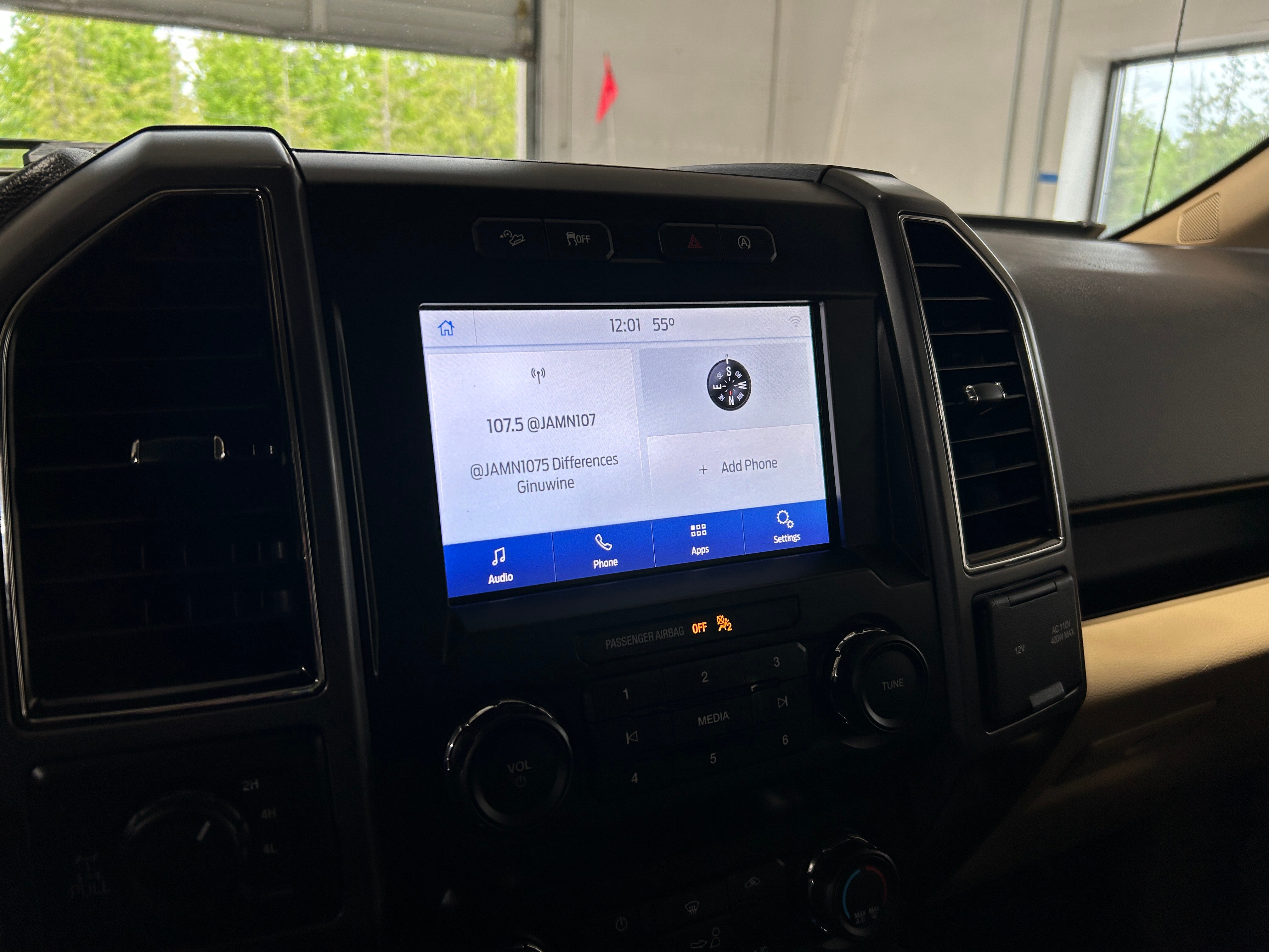 2020 Ford Econoline E-150 4