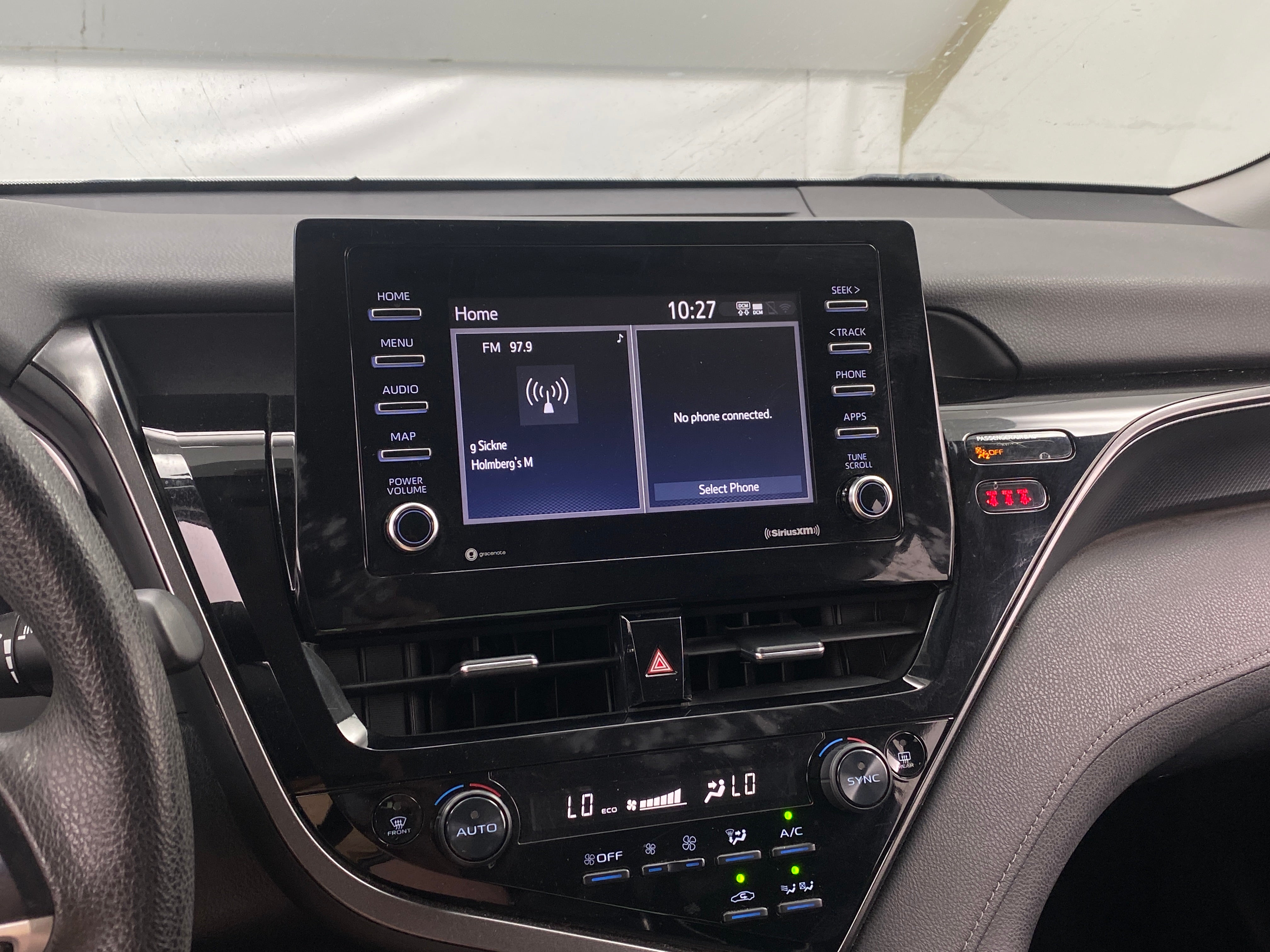 2021 Toyota Camry LE 4