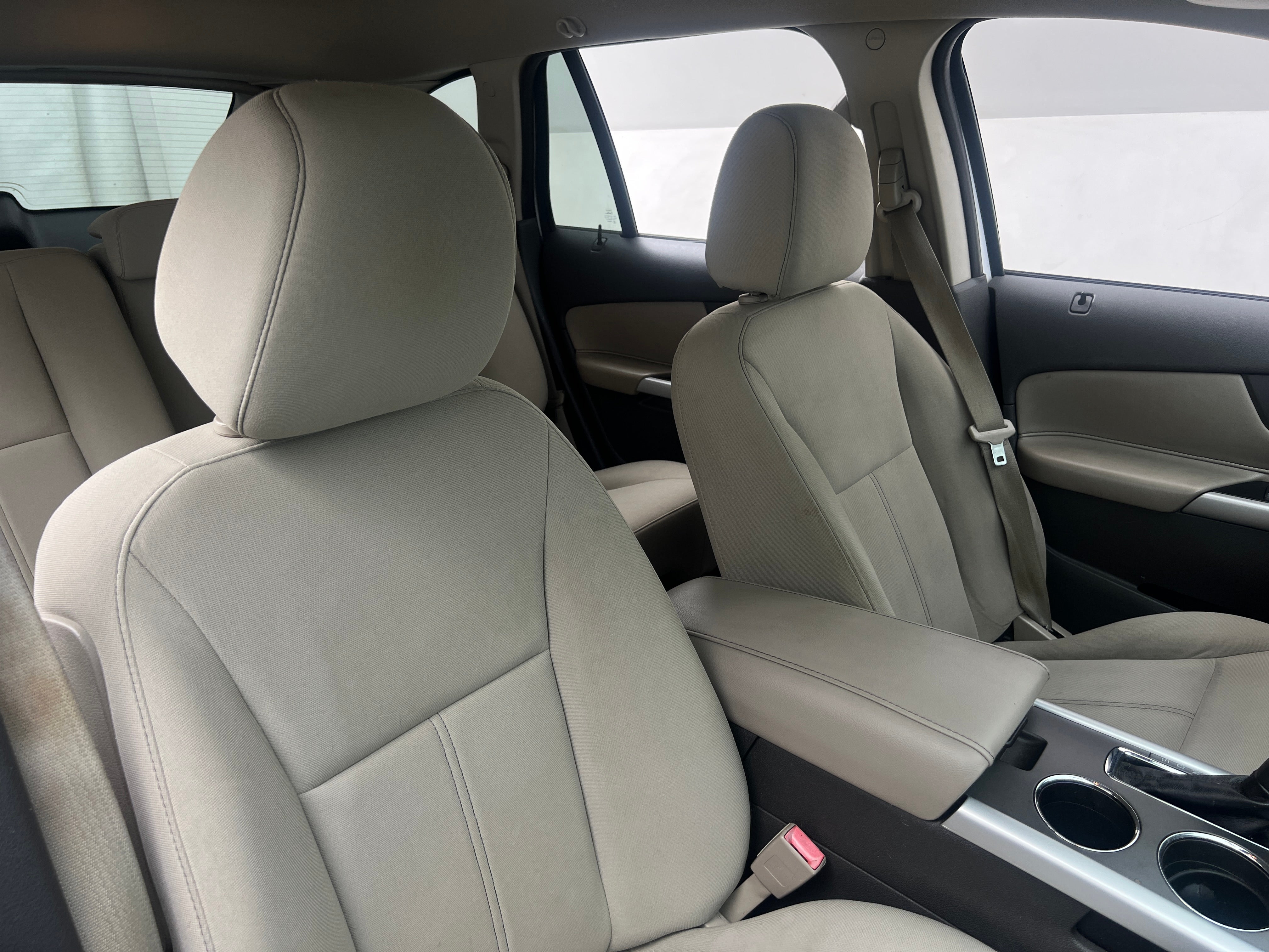 2014 Ford Edge SE 2