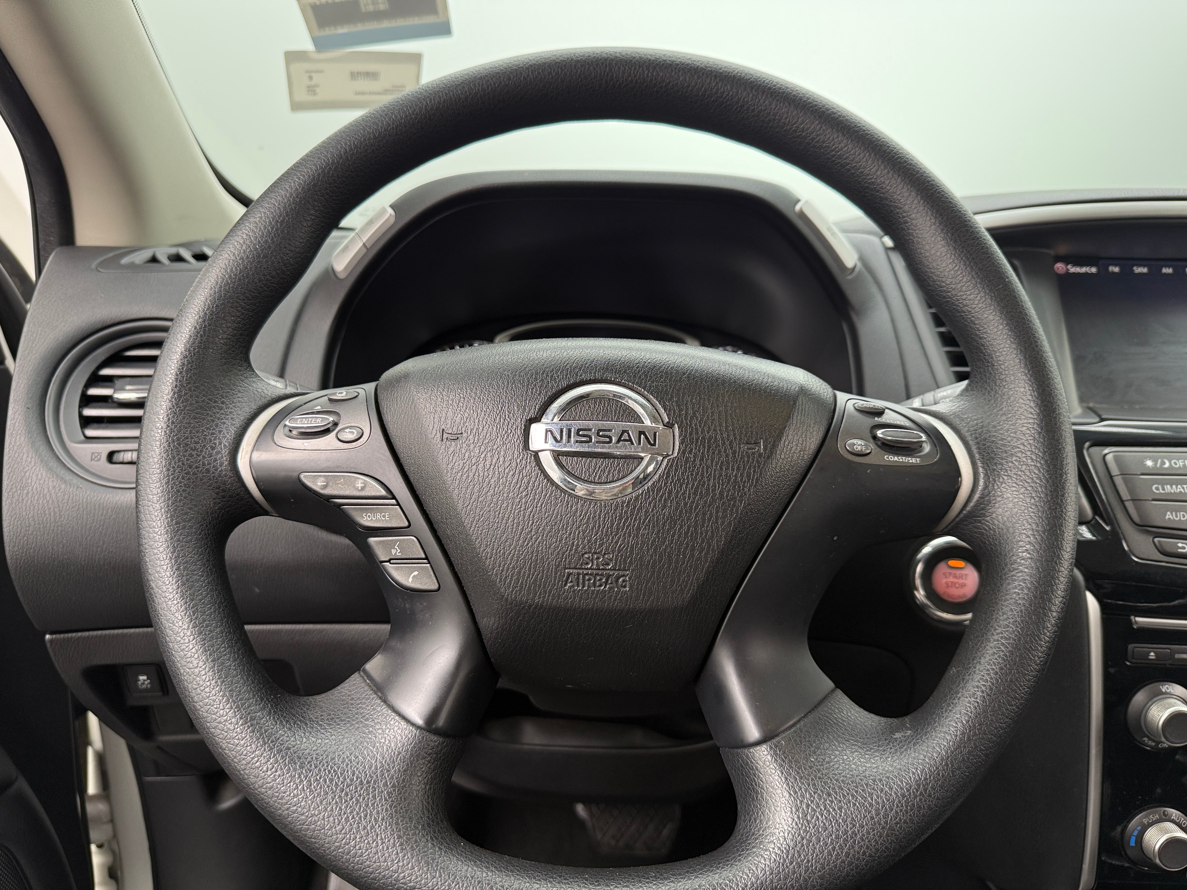2017 Nissan Pathfinder S 5