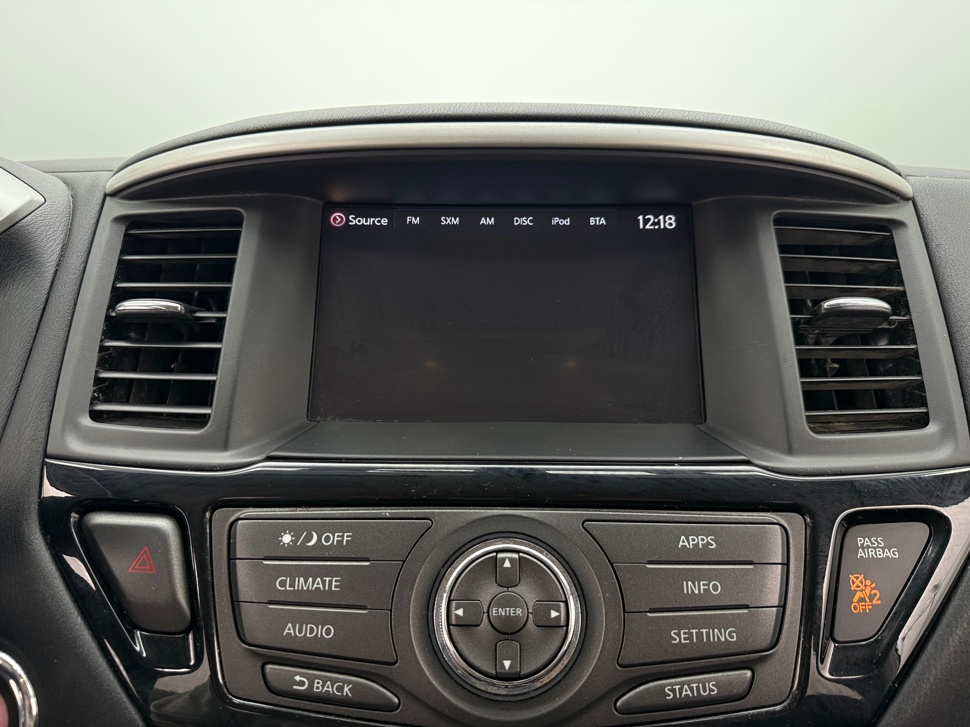 2017 Nissan Pathfinder S 4
