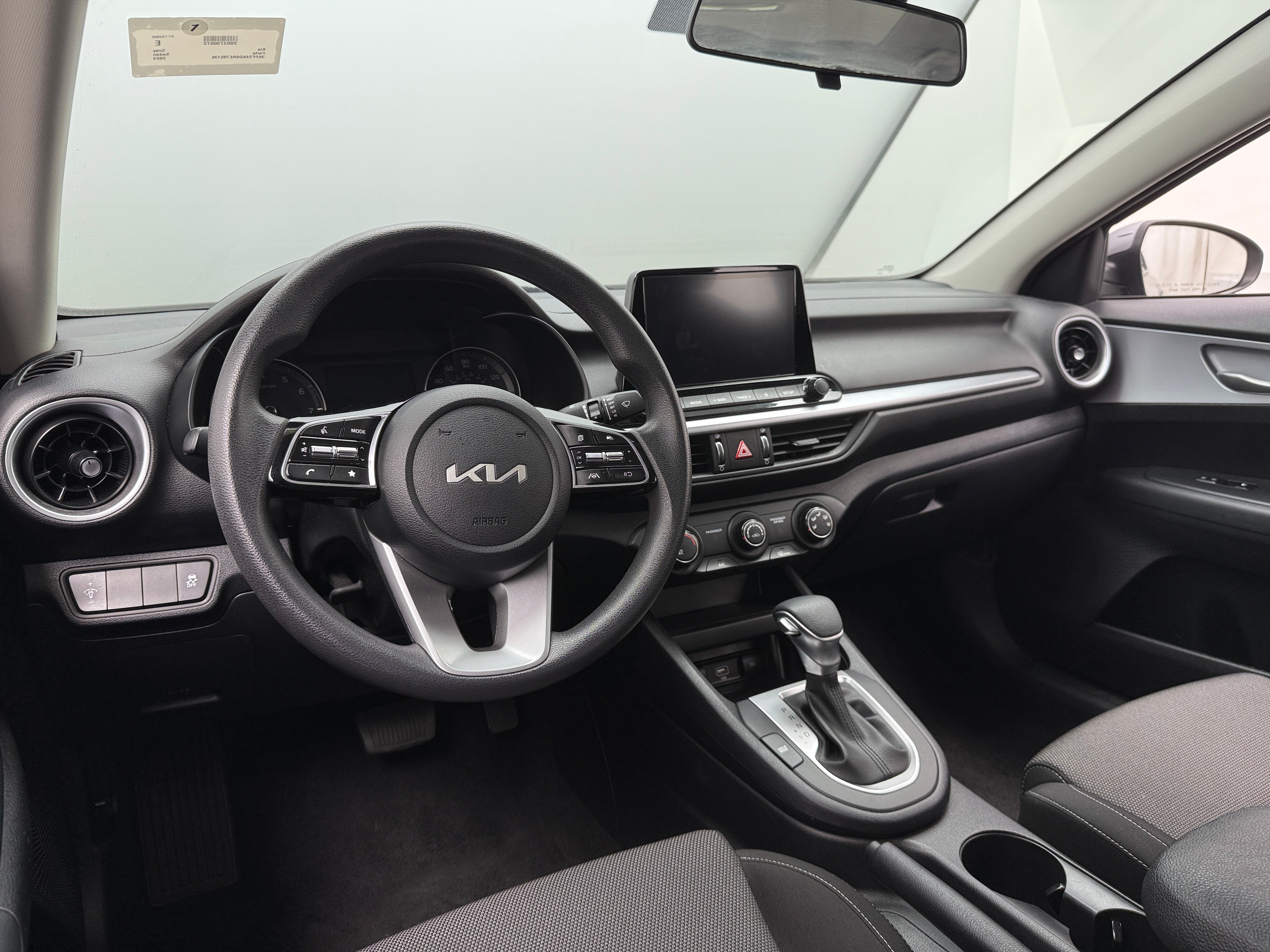 2024 Kia Forte LXS 3