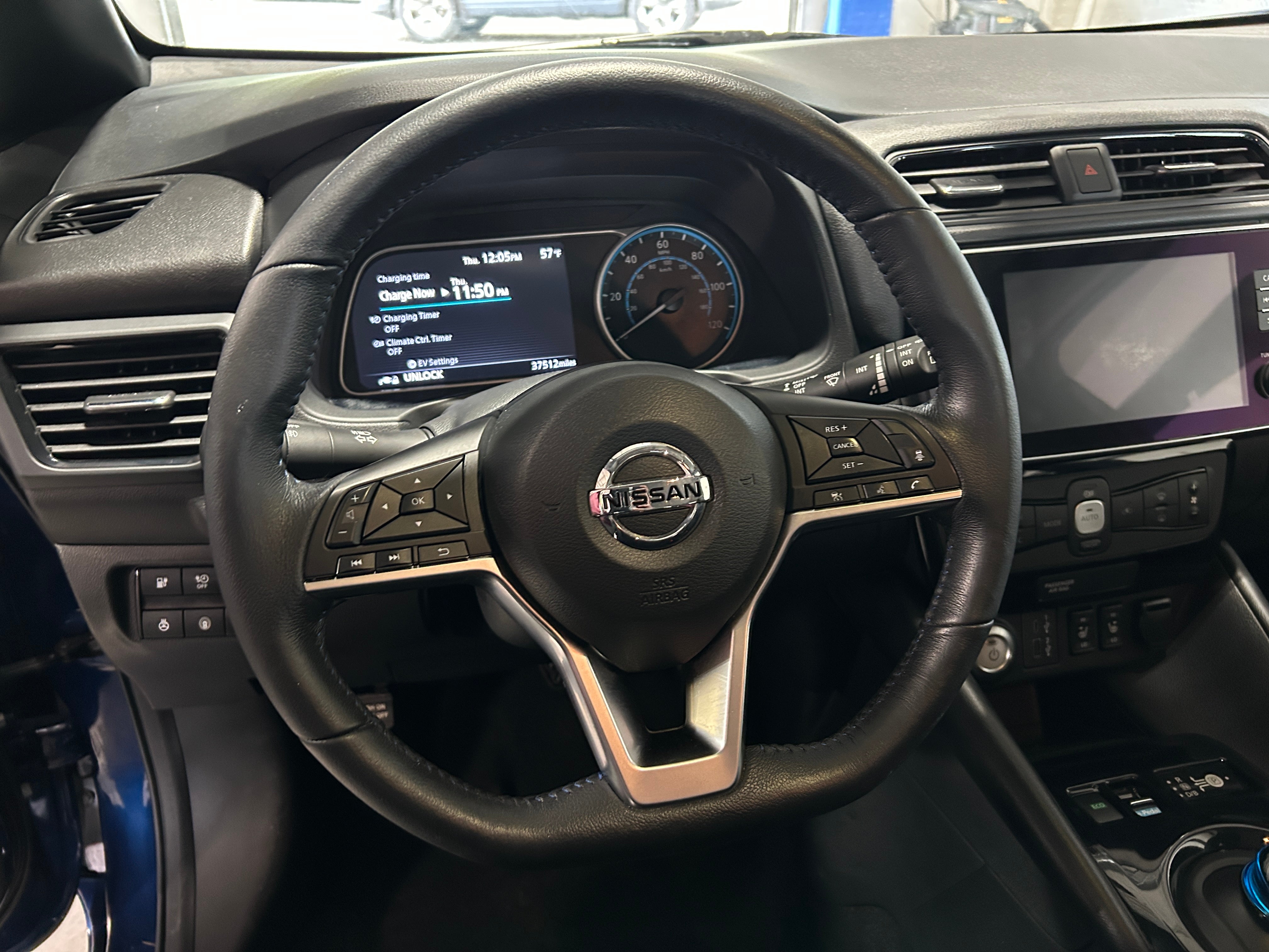 2022 Nissan Leaf SV 5