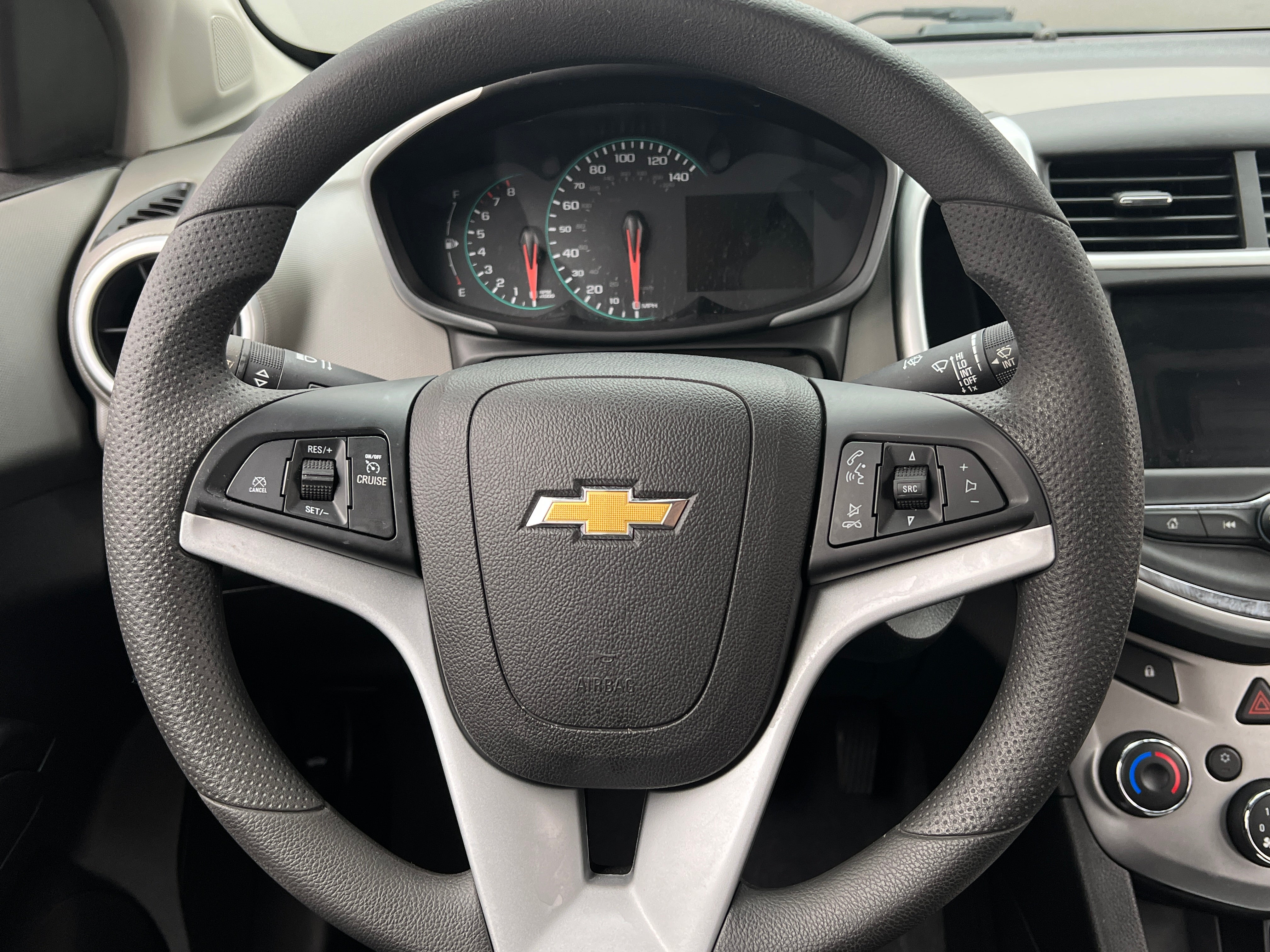 2020 Chevrolet Sonic LT 5