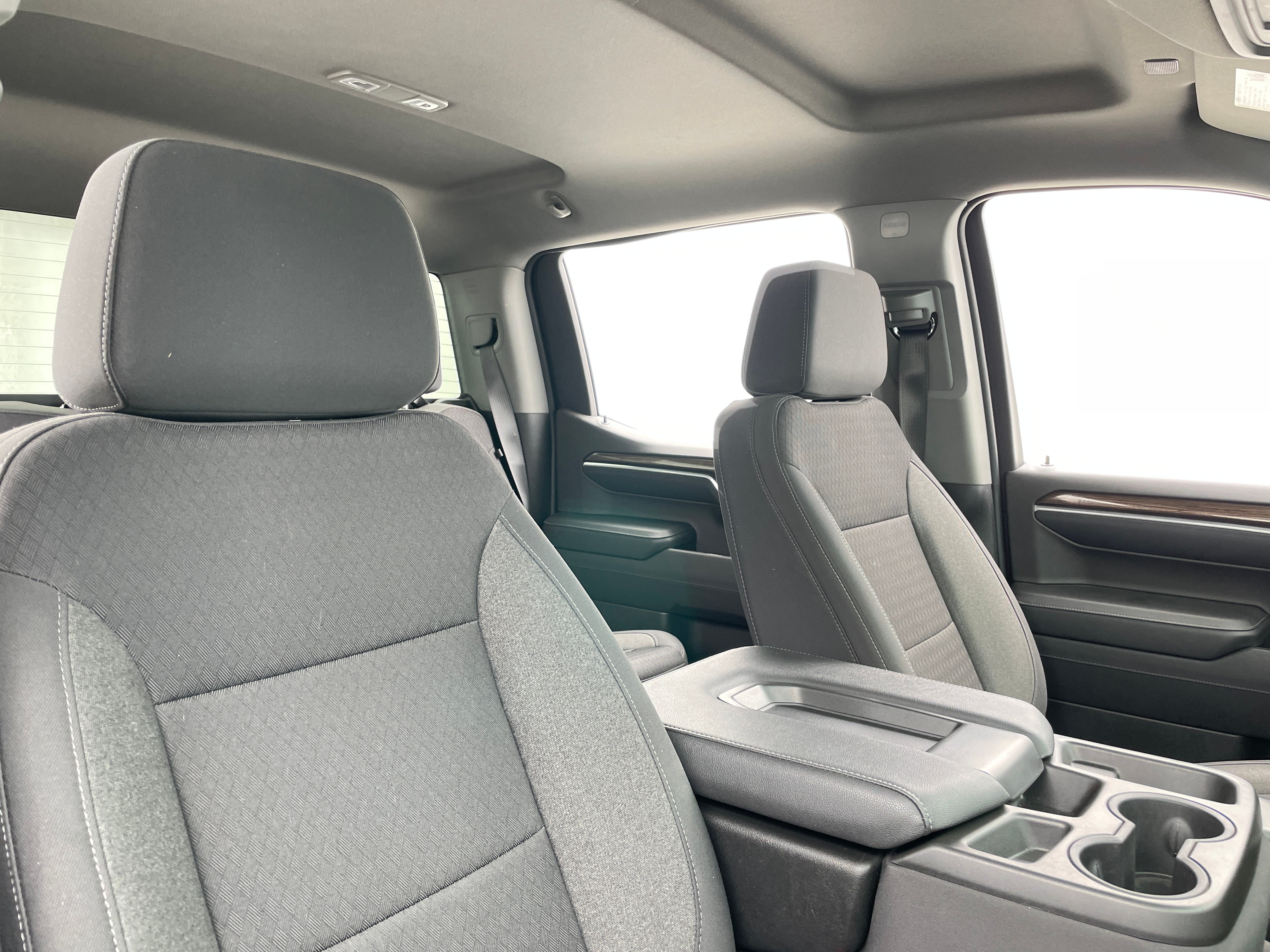 2022 Chevrolet Silverado 1500 LT 2