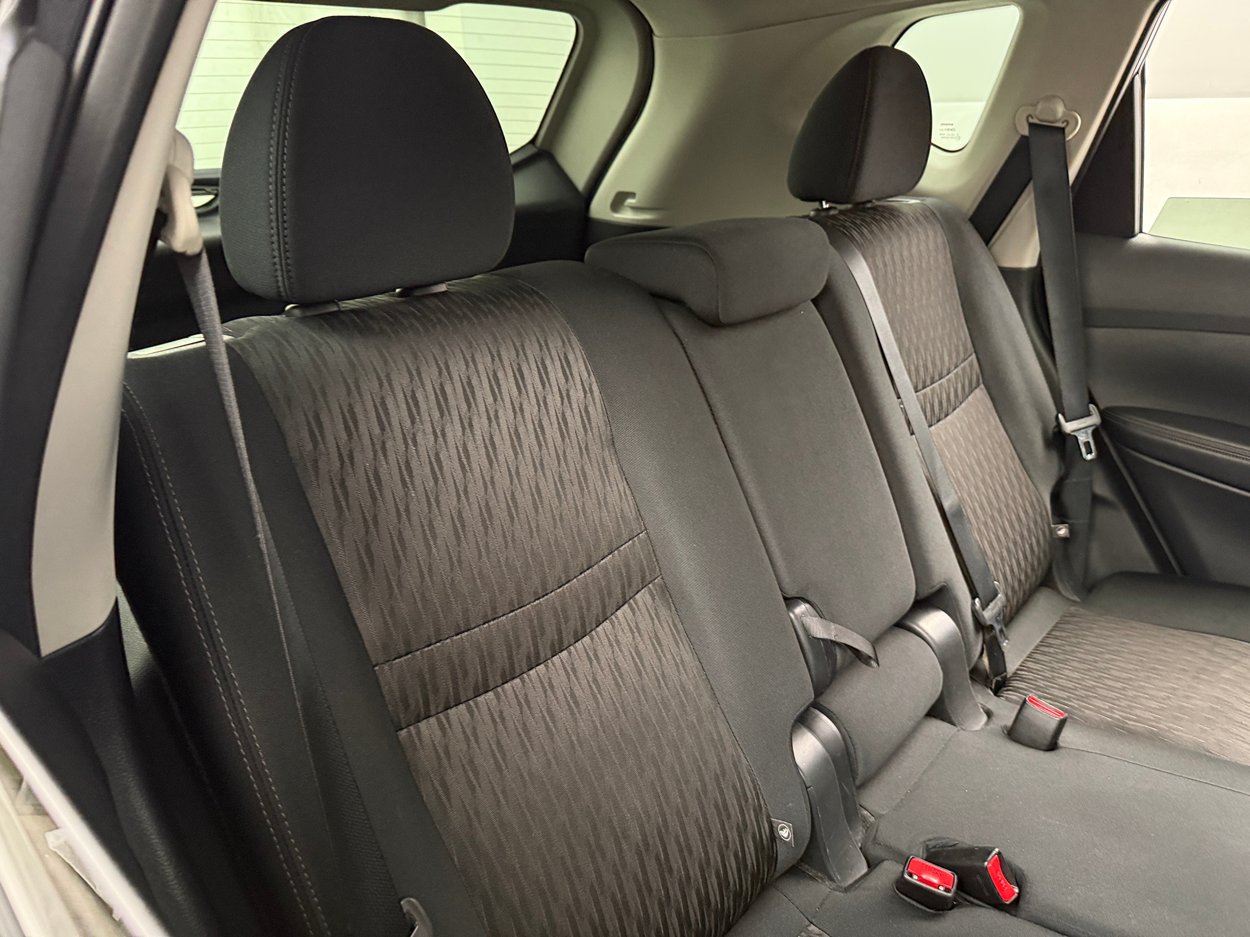 2018 Nissan Rogue SV 6