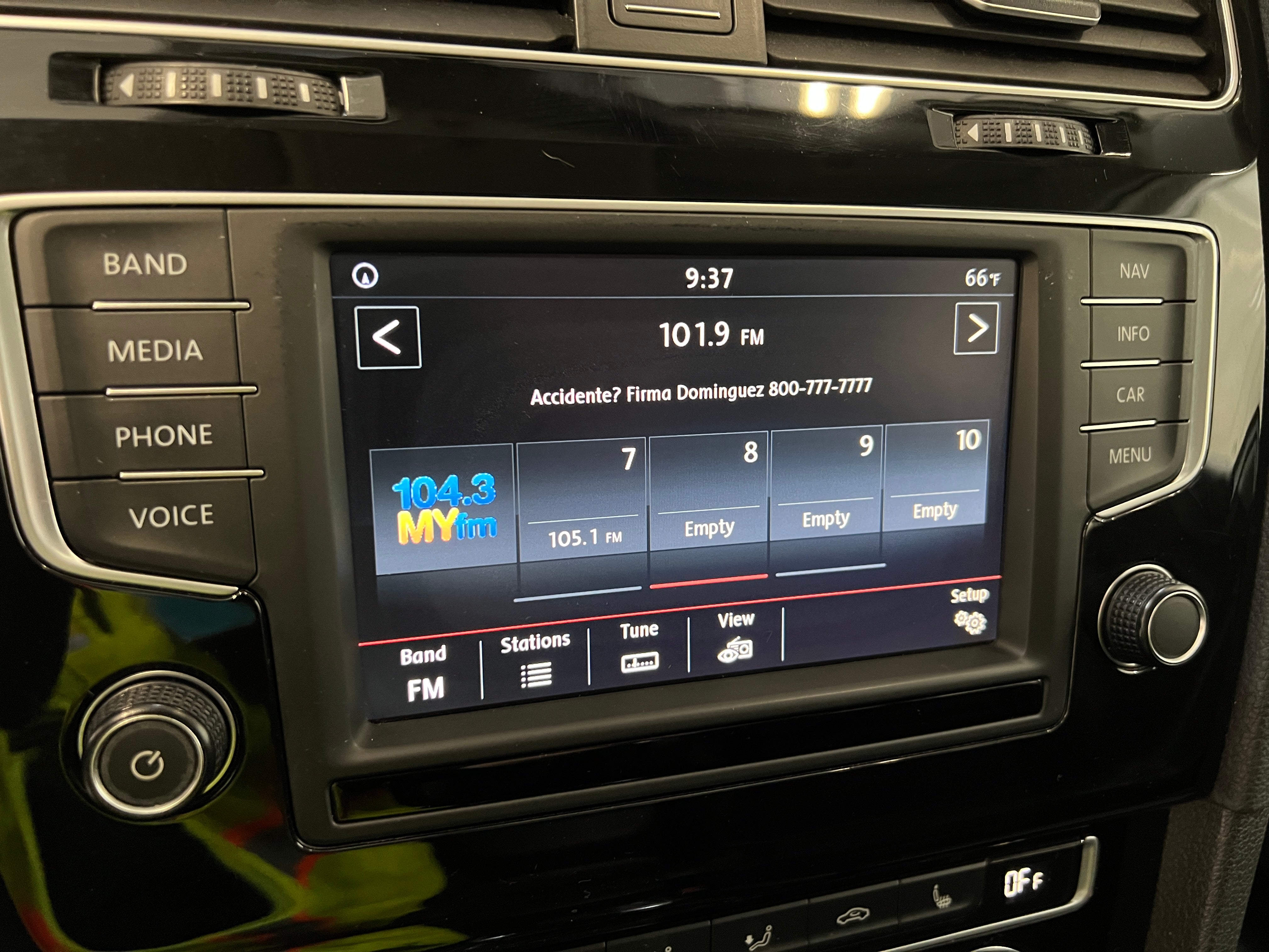 2016 Volkswagen e-Golf SE 4