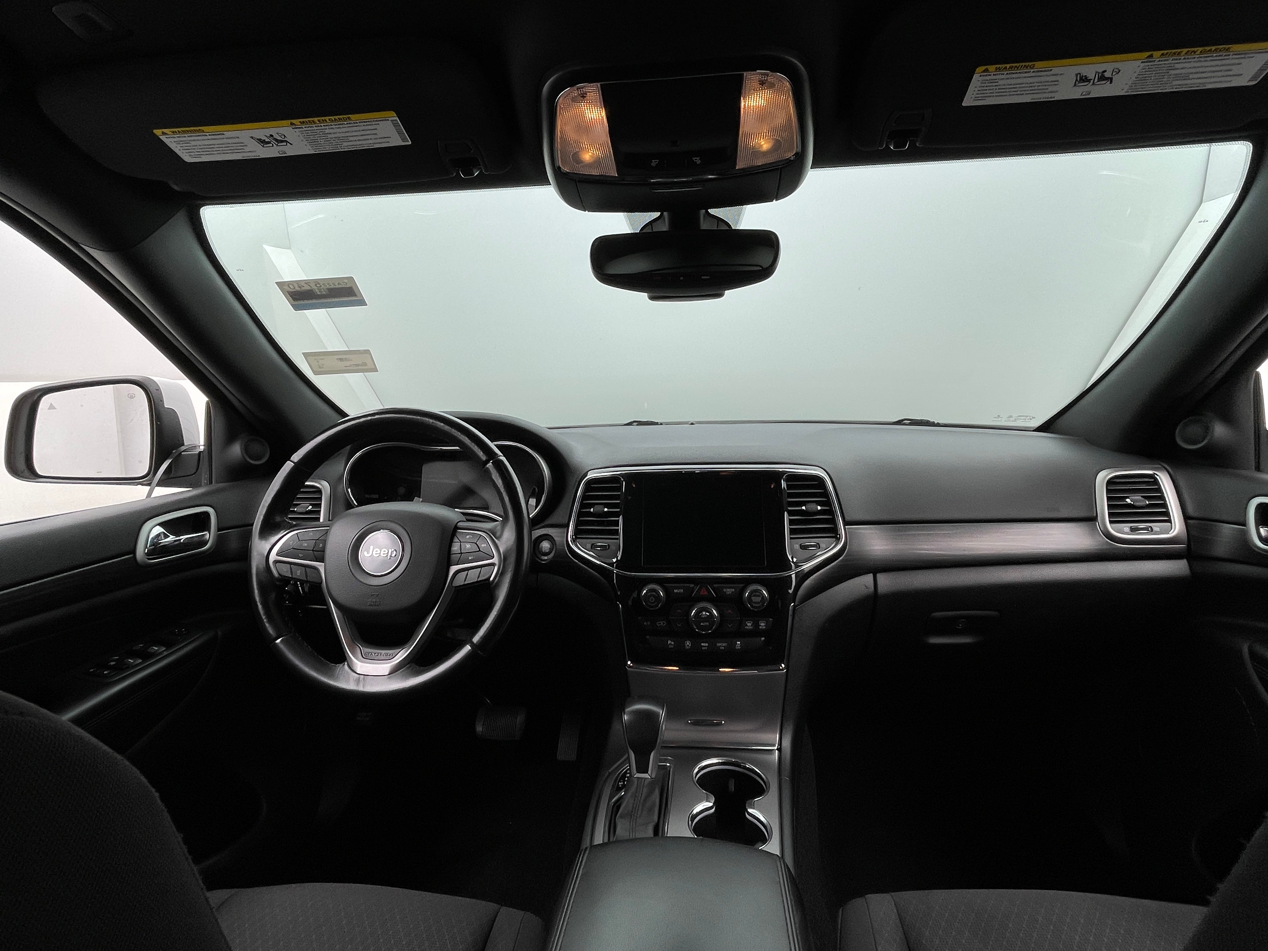 2020 Jeep Grand Cherokee Laredo 3