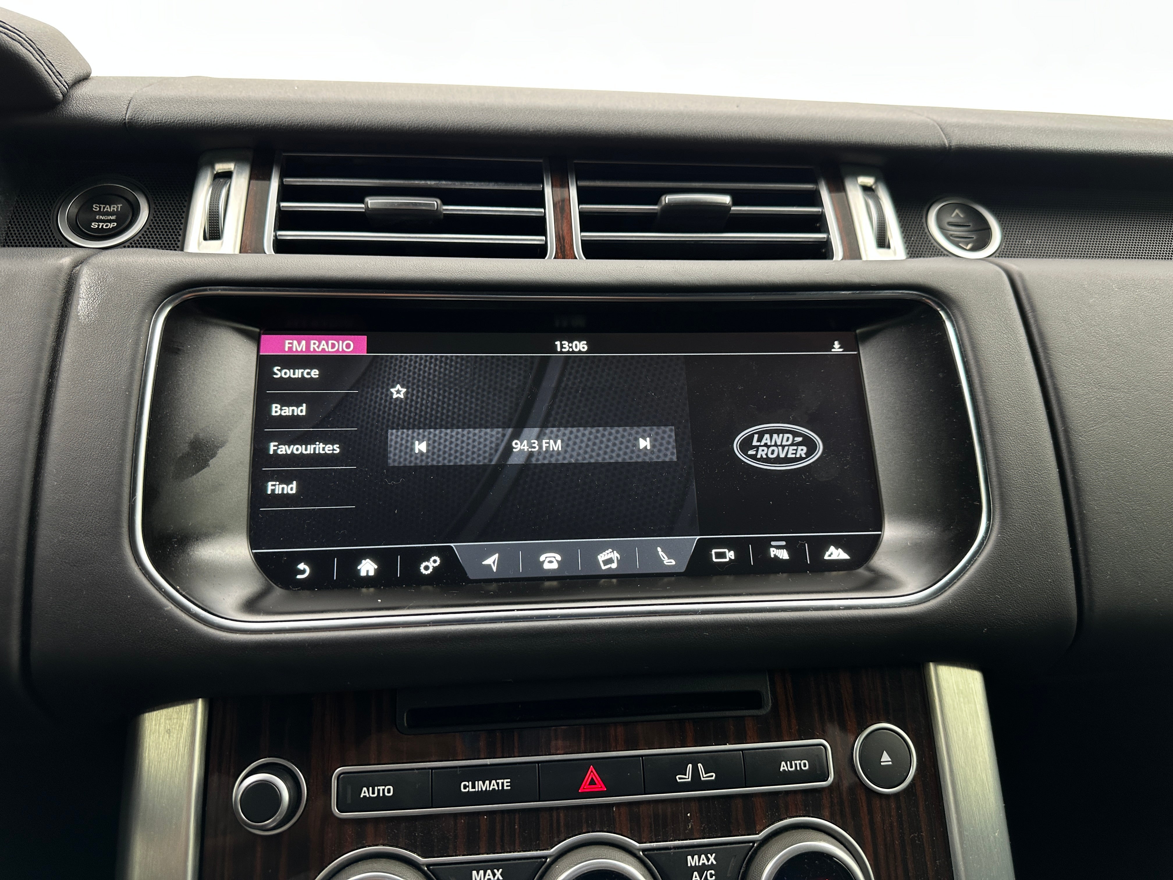 2017 Land Rover Range Rover Supercharged 3