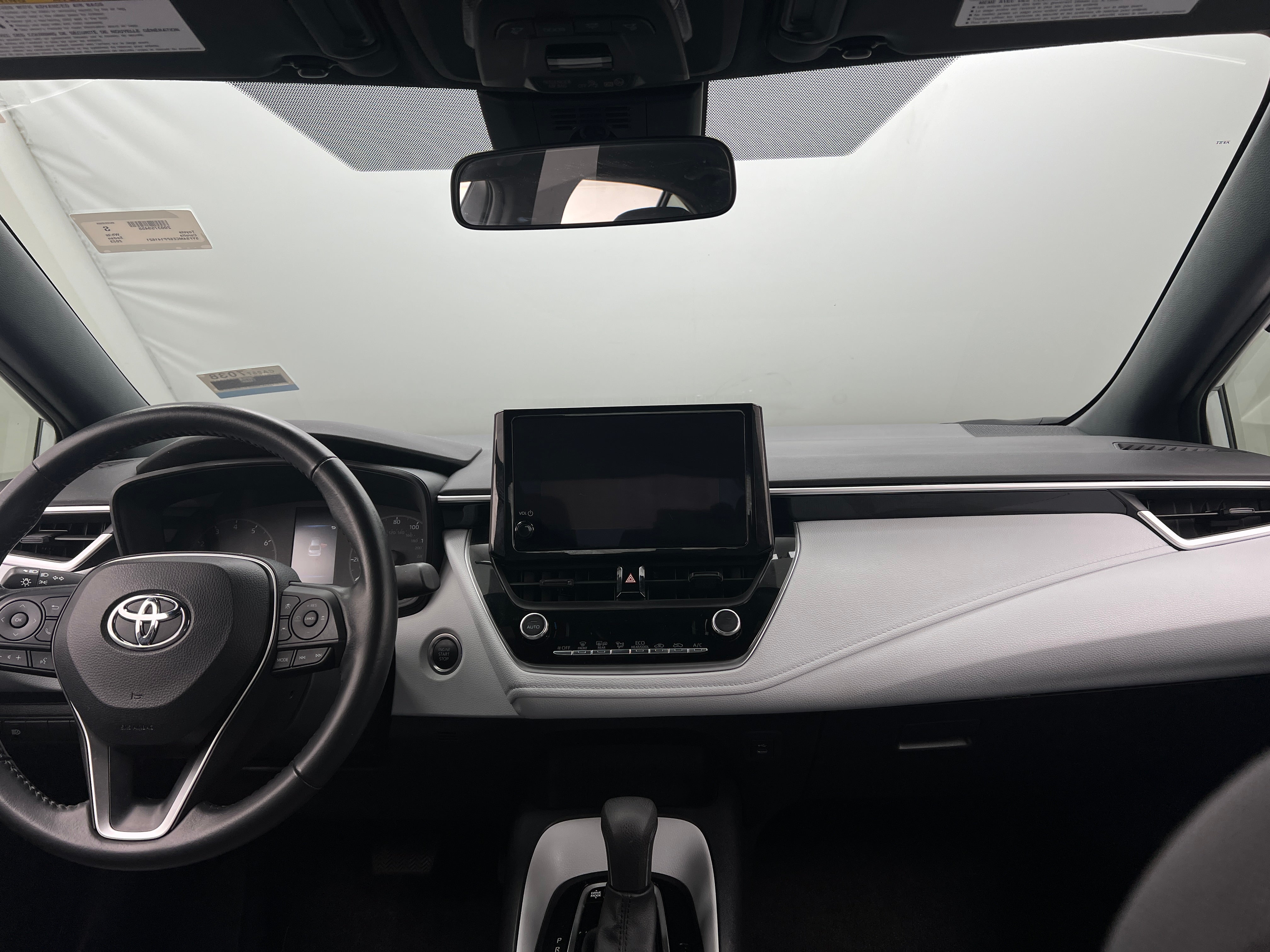 2023 Toyota Corolla SE 3