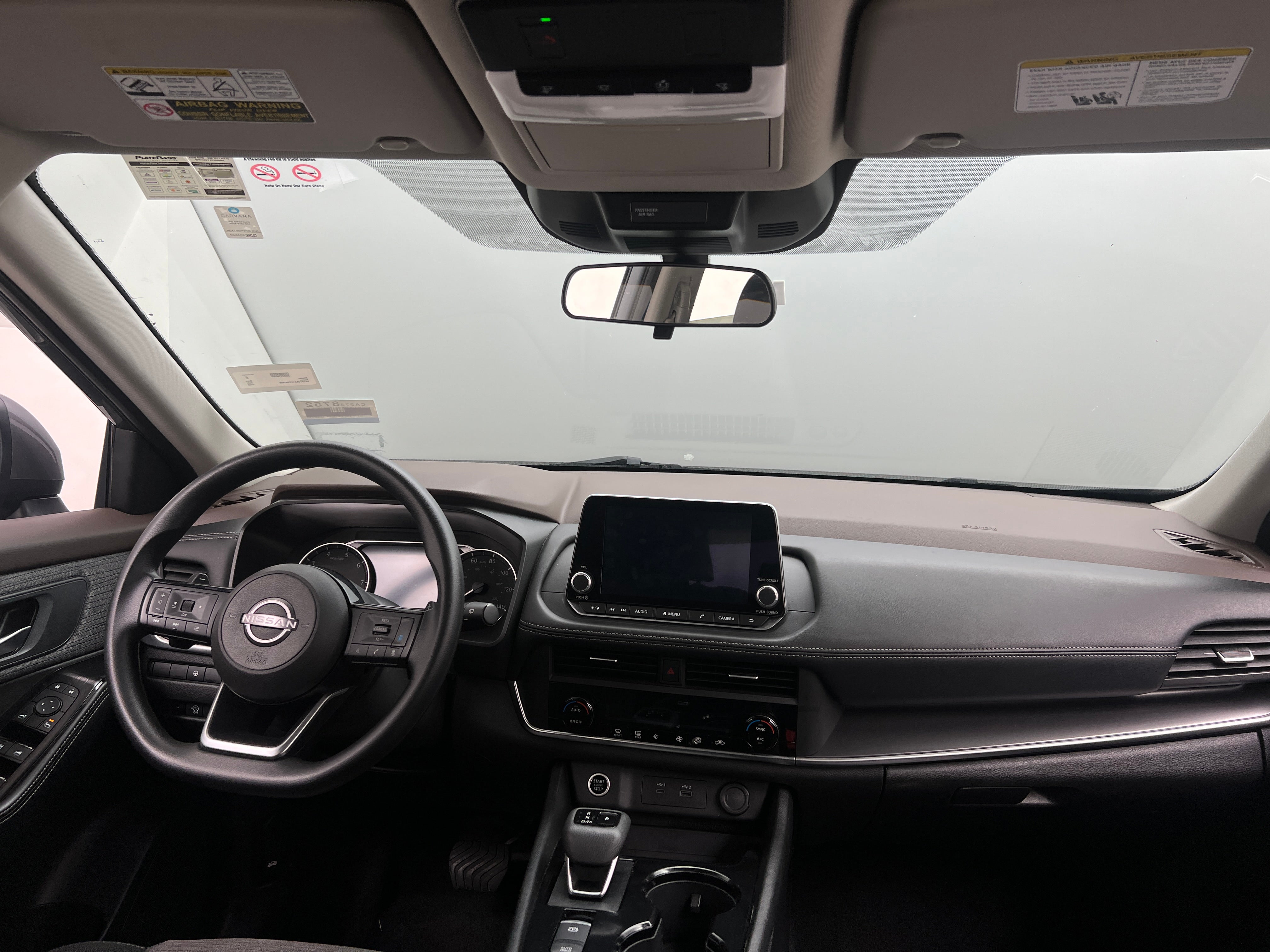 2023 Nissan Rogue SV 3
