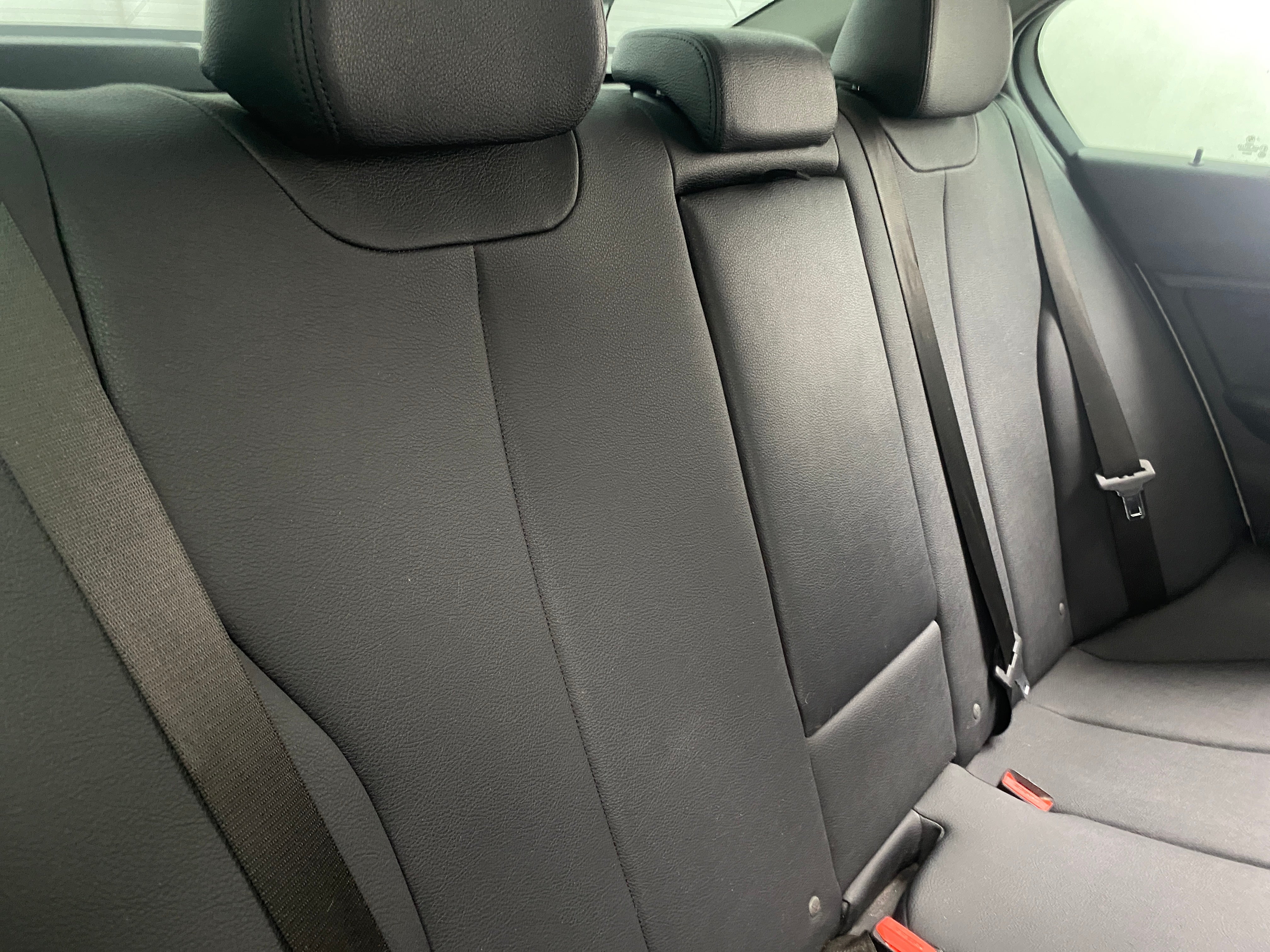 2018 BMW 3 Series 320i 5