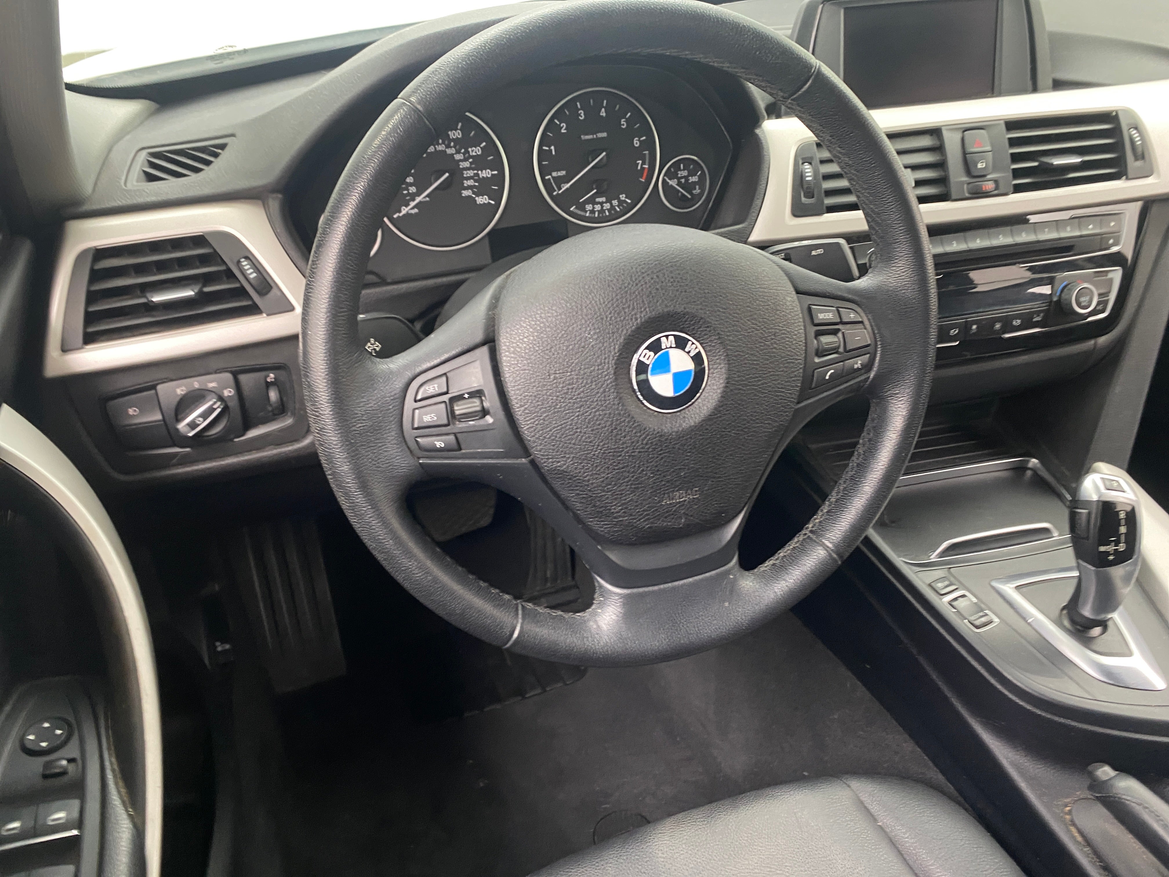 2018 BMW 3 Series 320i 4