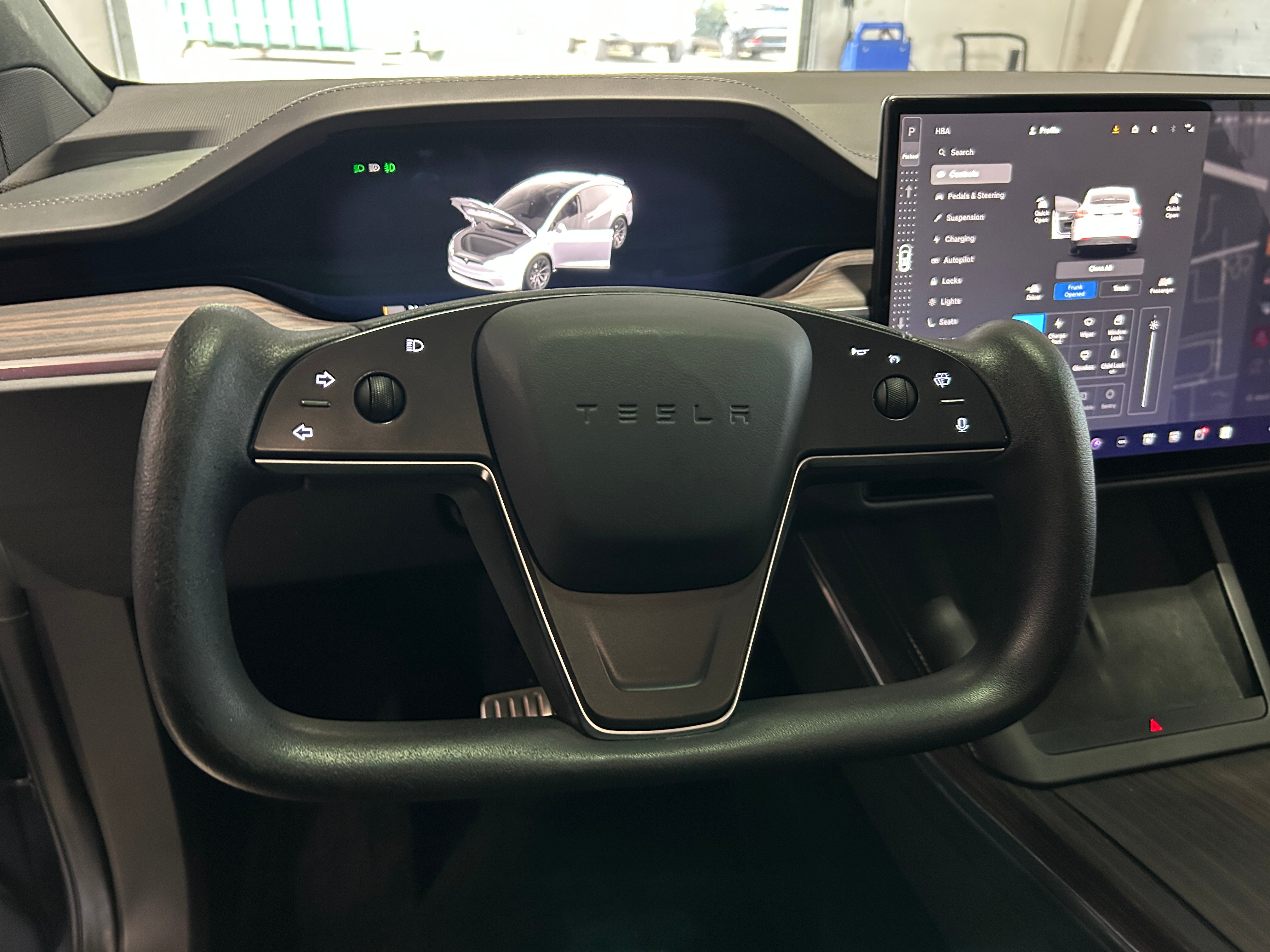 2022 Tesla Model X Long Range 4