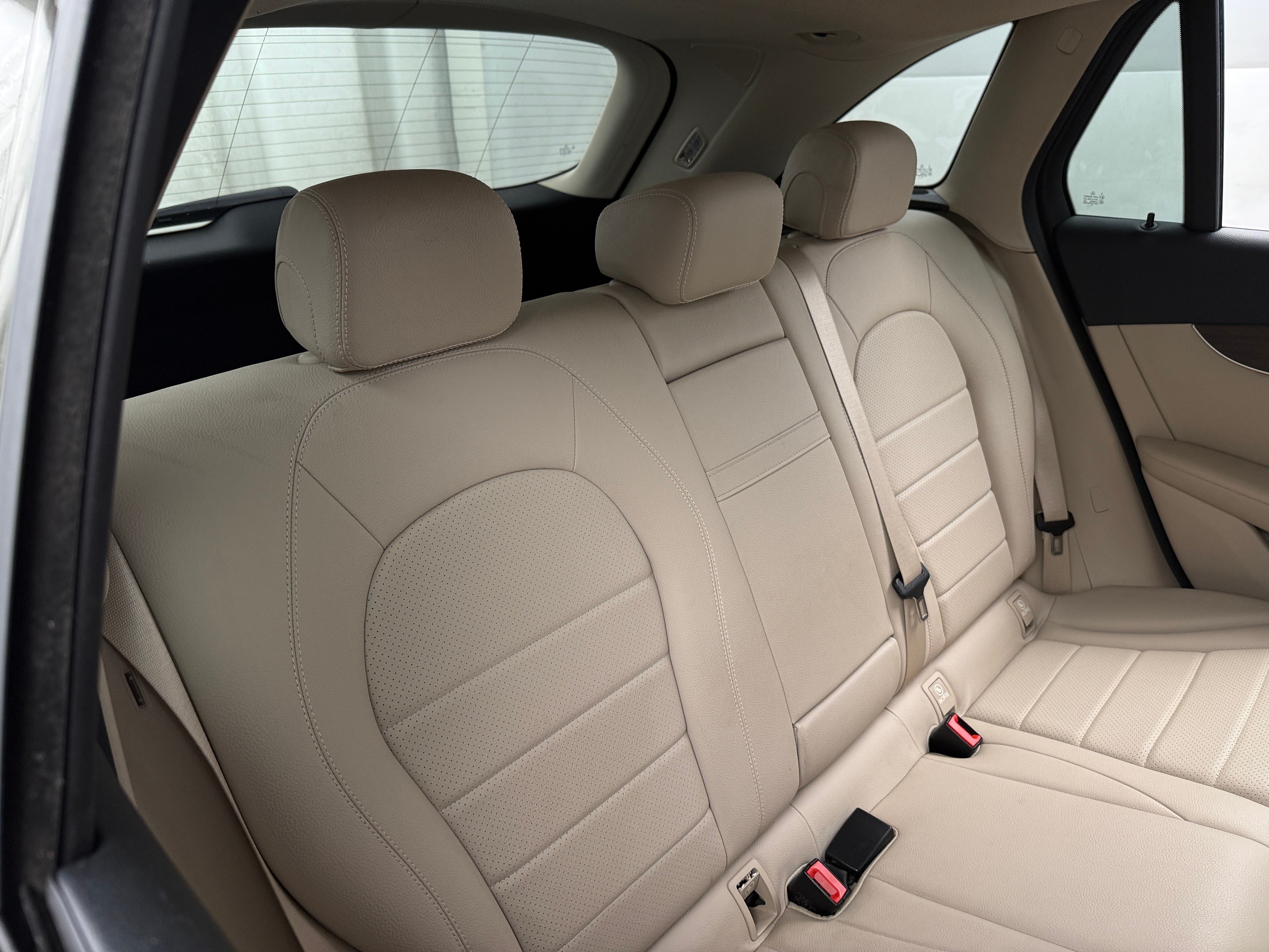 2020 Mercedes-Benz GLC 300 5