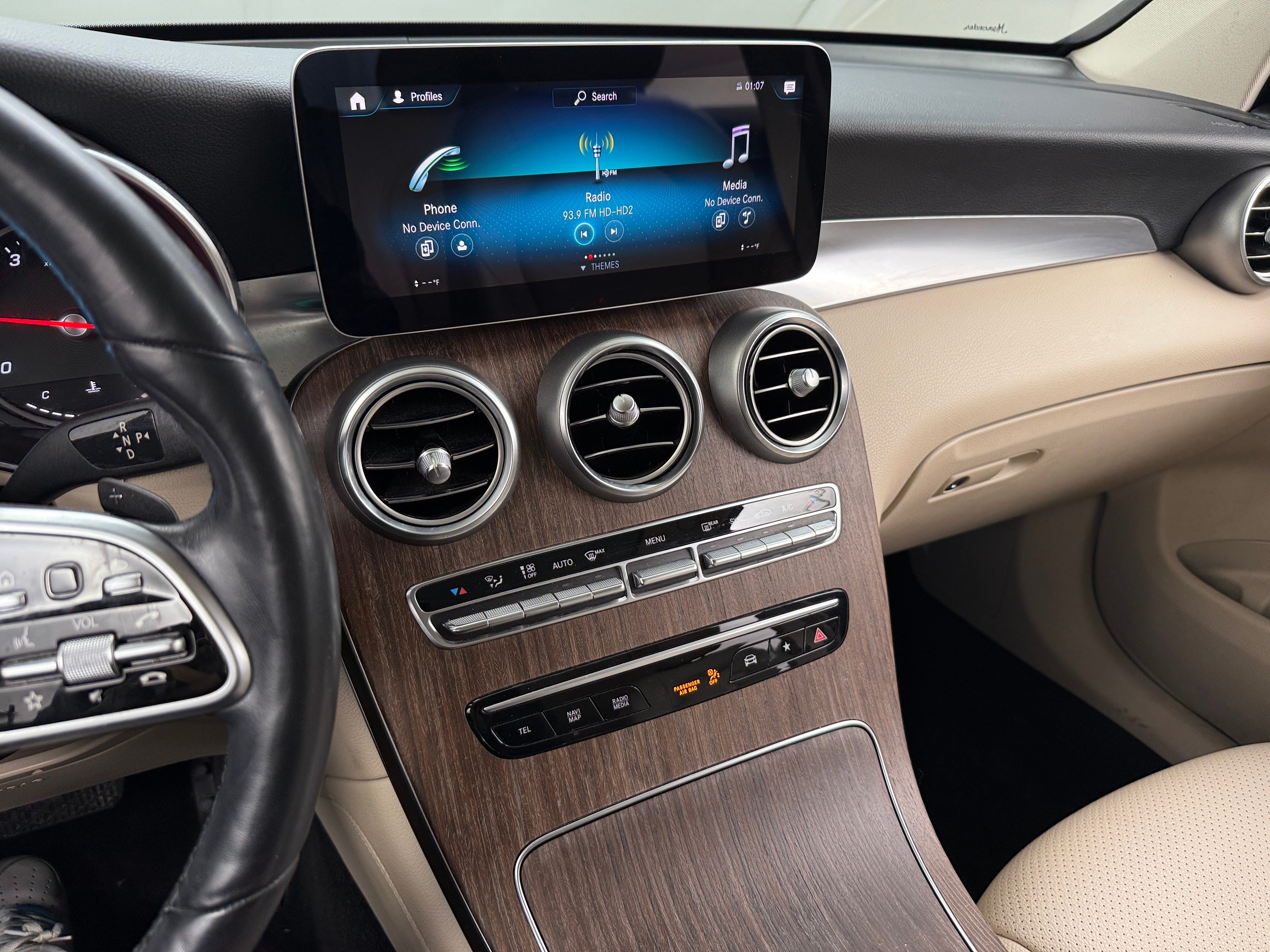 2020 Mercedes-Benz GLC 300 3