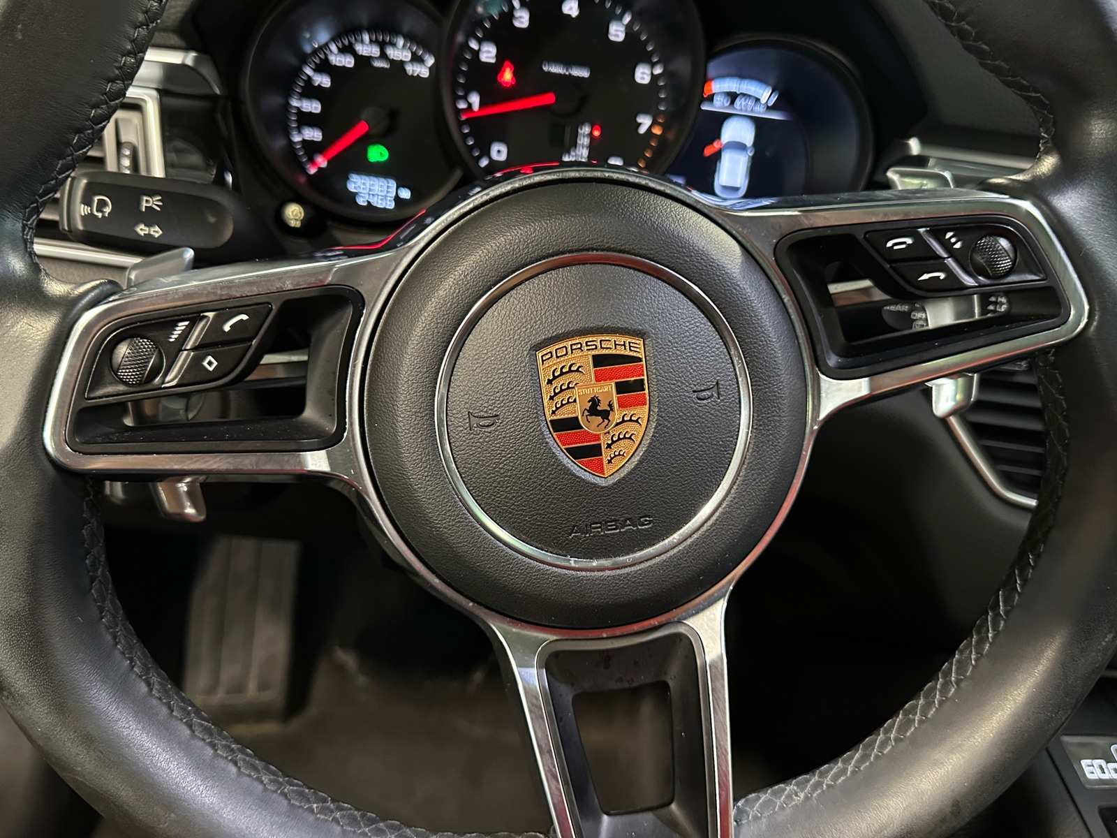 Thumbnail: 2018 Porsche Macan - 4