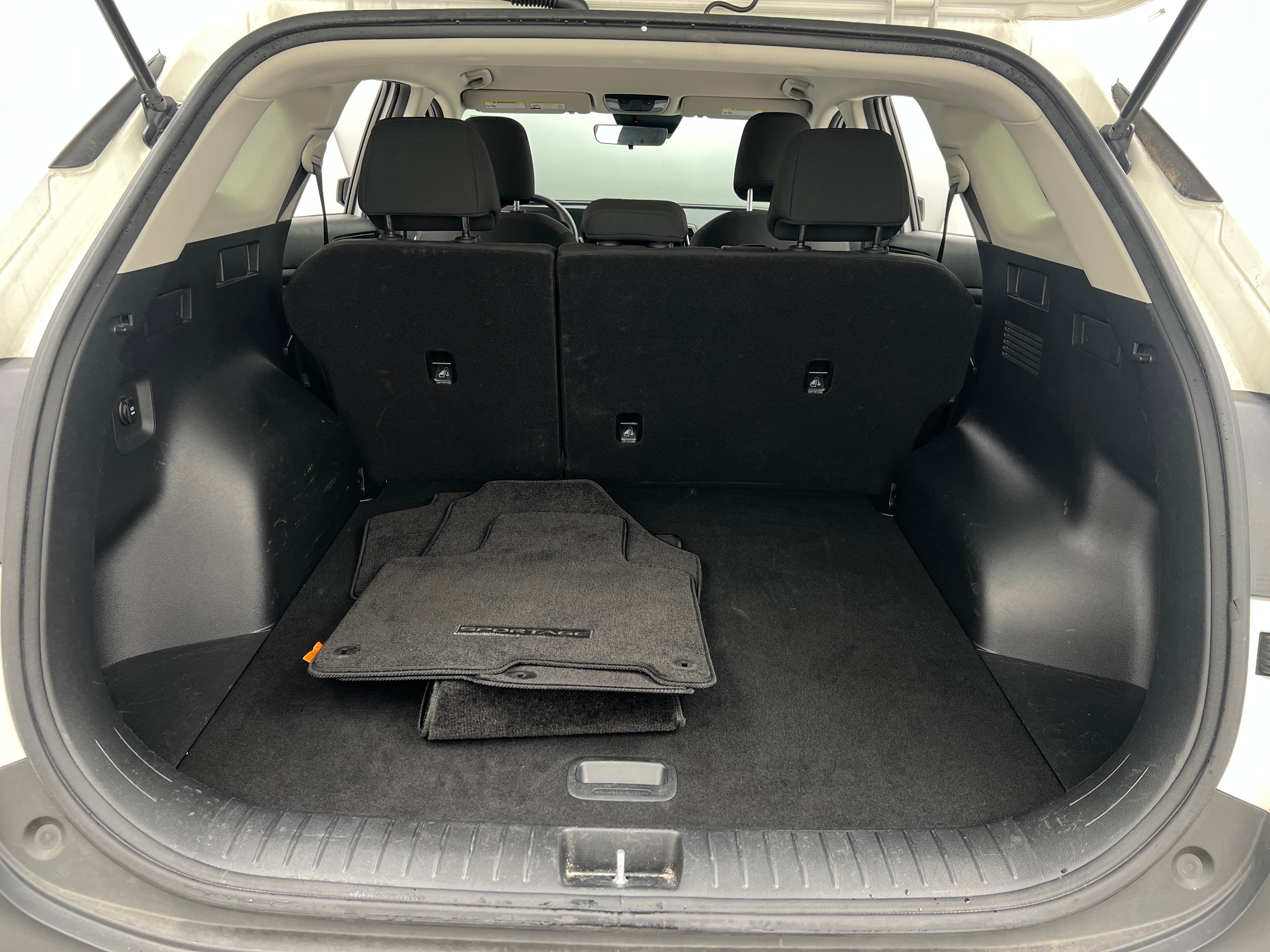 2023 Kia Sportage LX 7