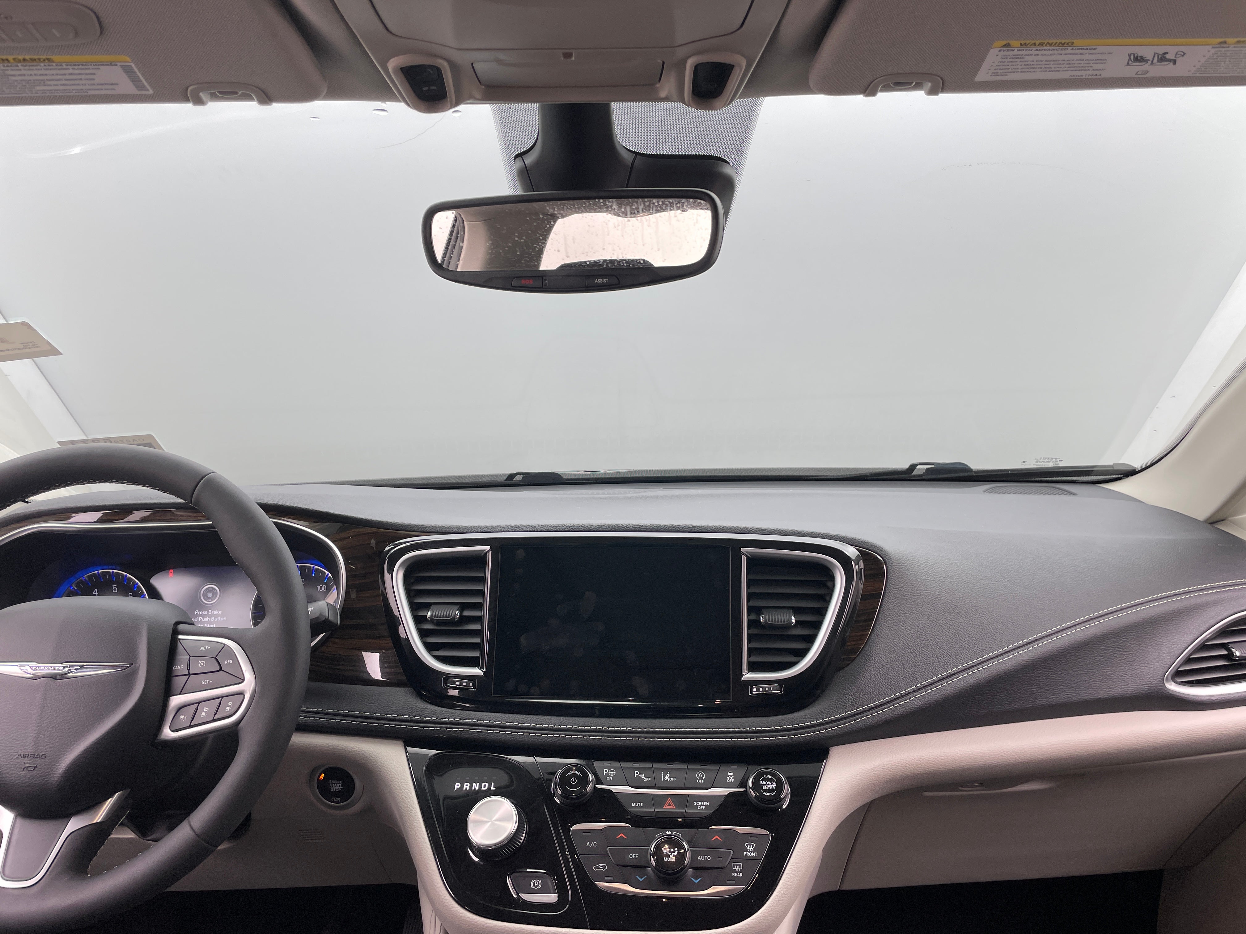 Thumbnail: 2023 Chrysler Pacifica - 2