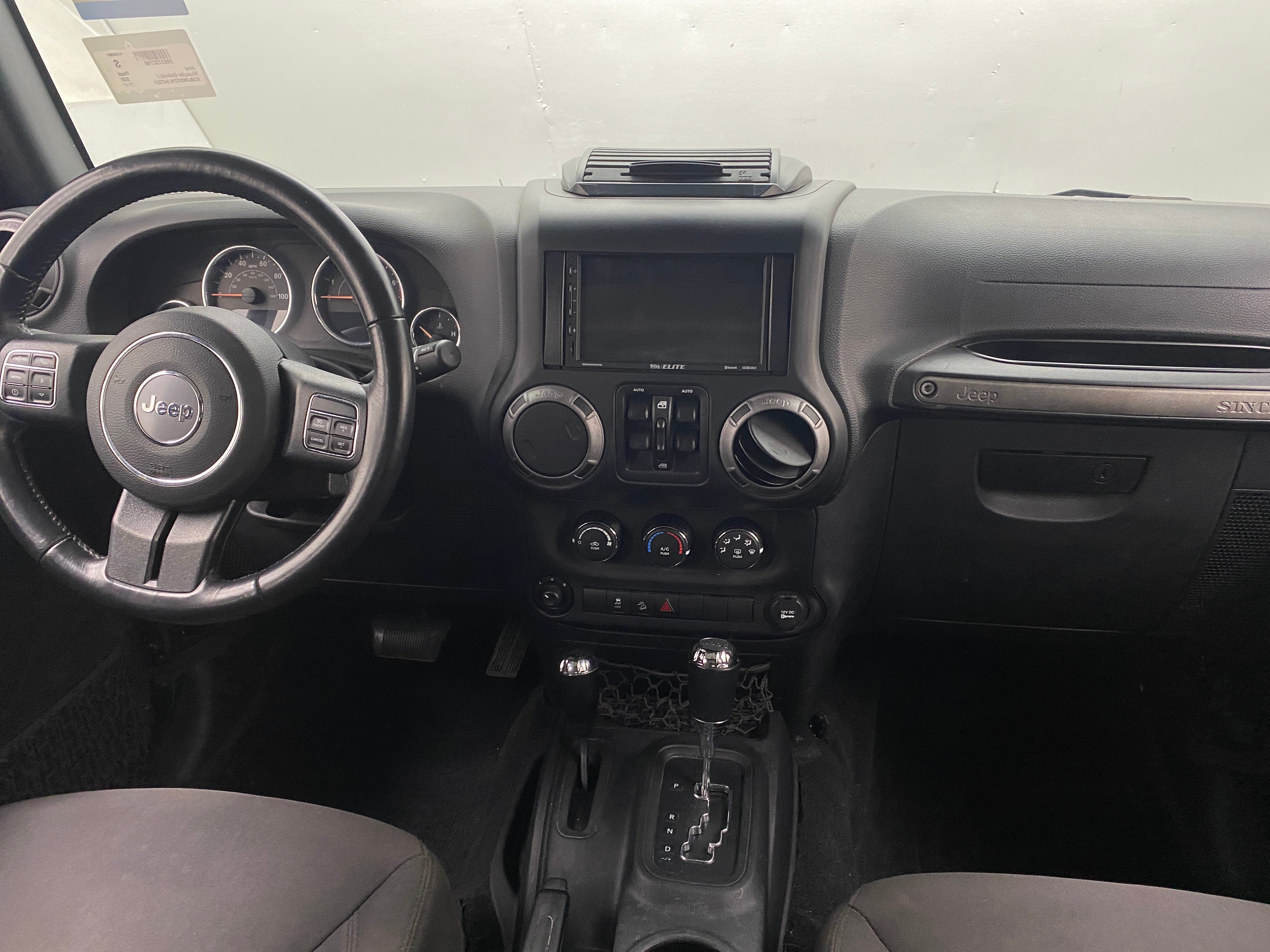 2017 Jeep Wrangler Unlimited Sport S 3