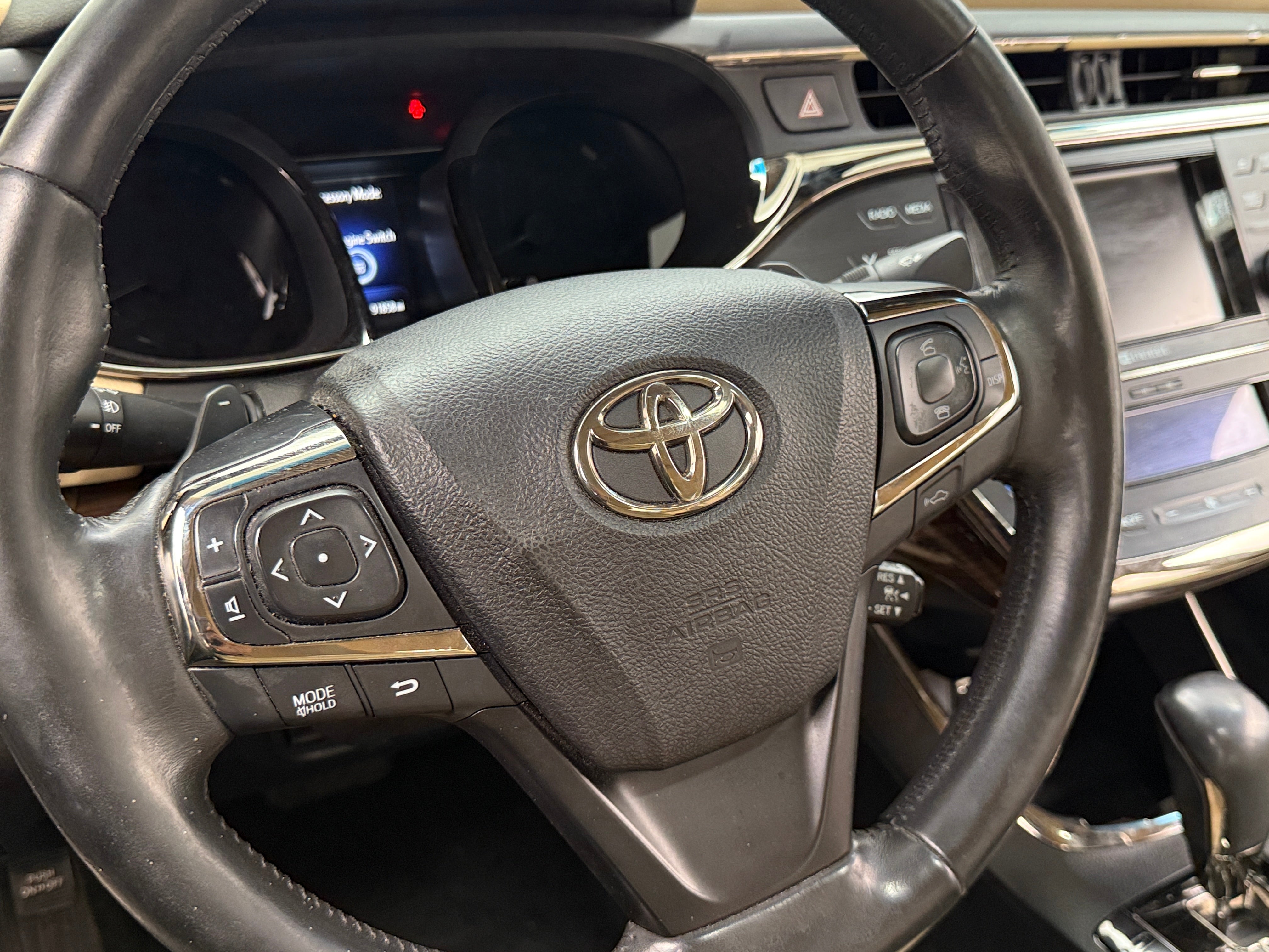 2013 Toyota Avalon Limited 4