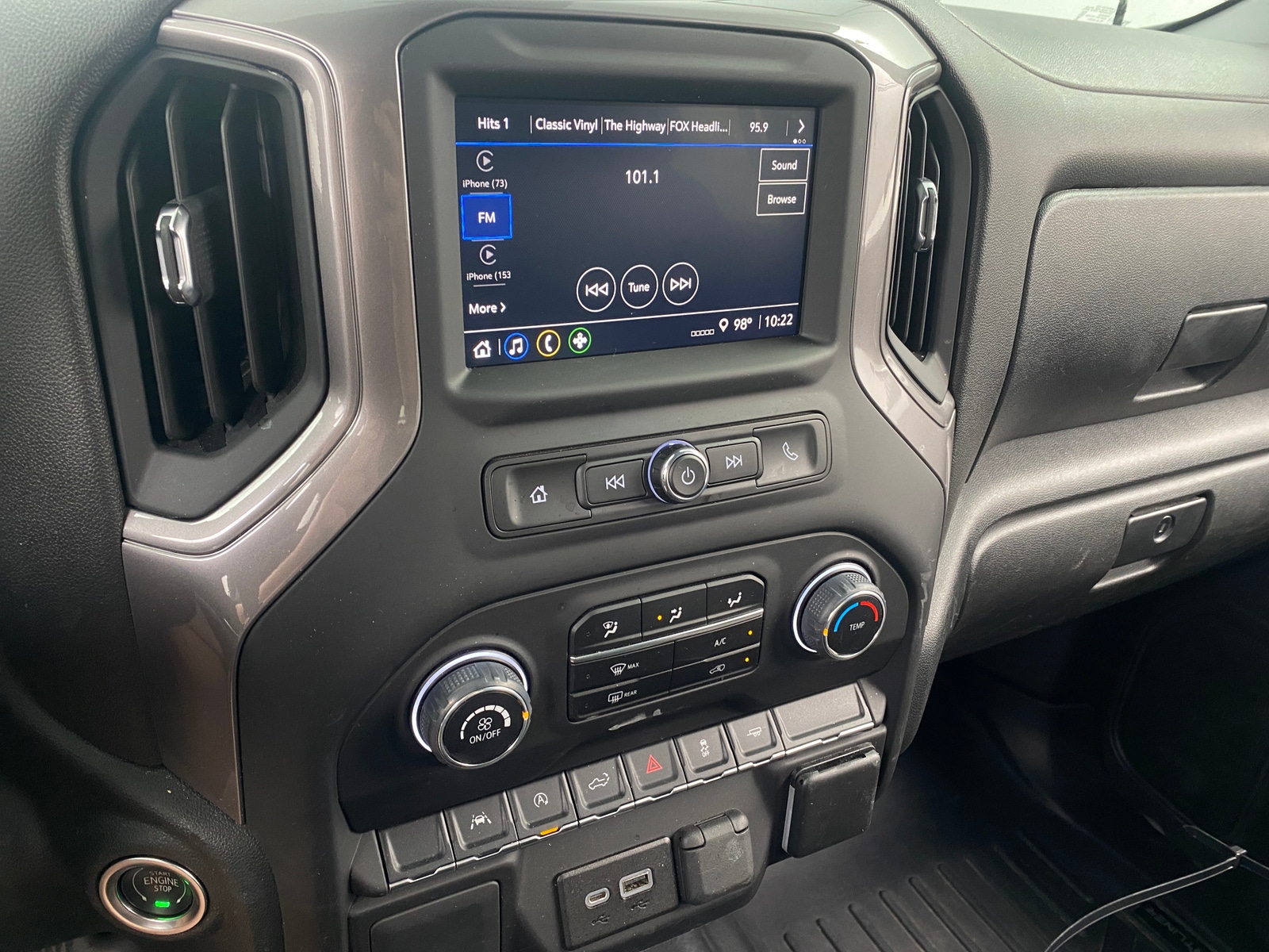 Thumbnail: 2022 Chevrolet Silverado 1500 - 4