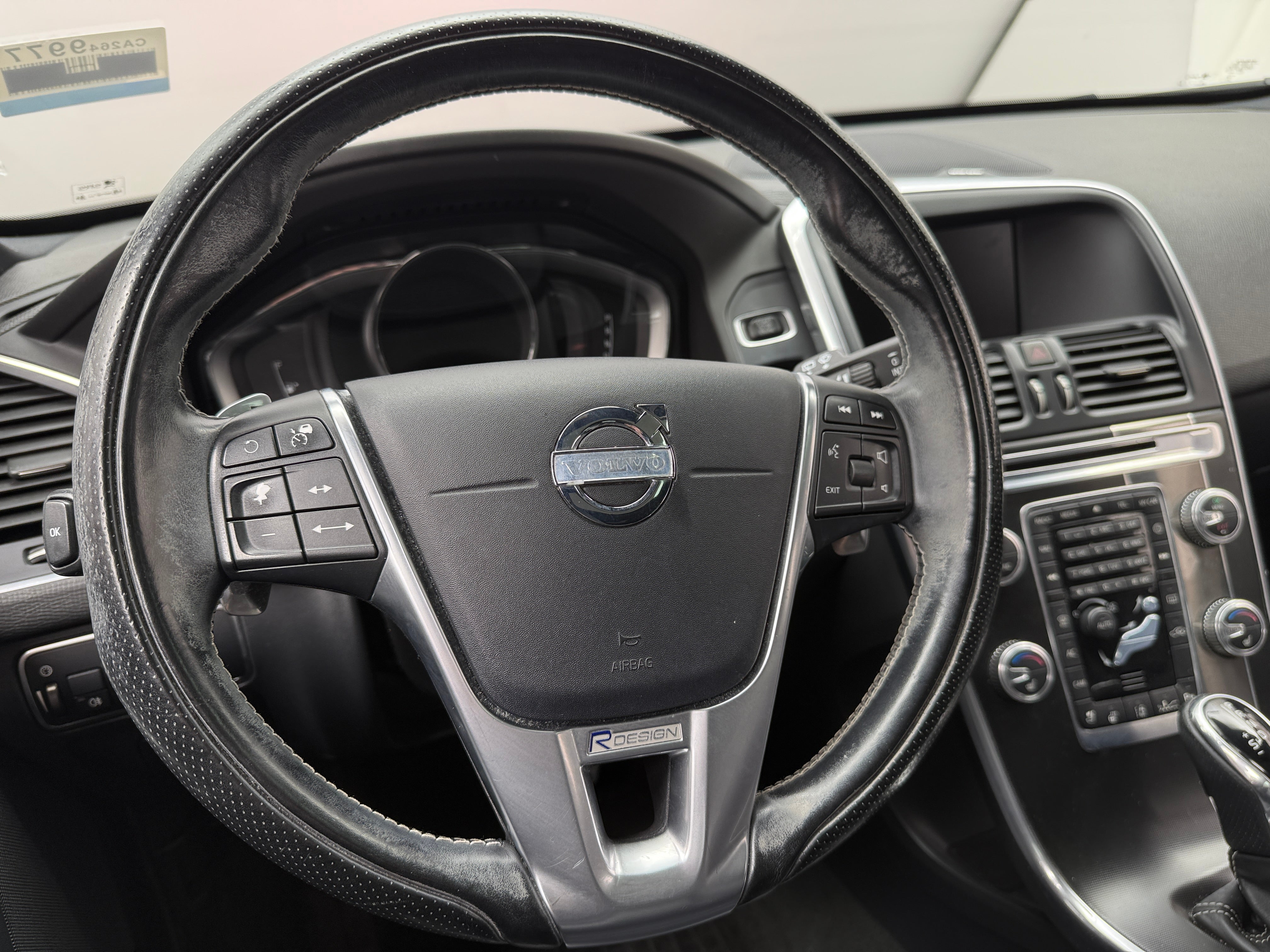 2015 Volvo XC60 T6 R-Design 5