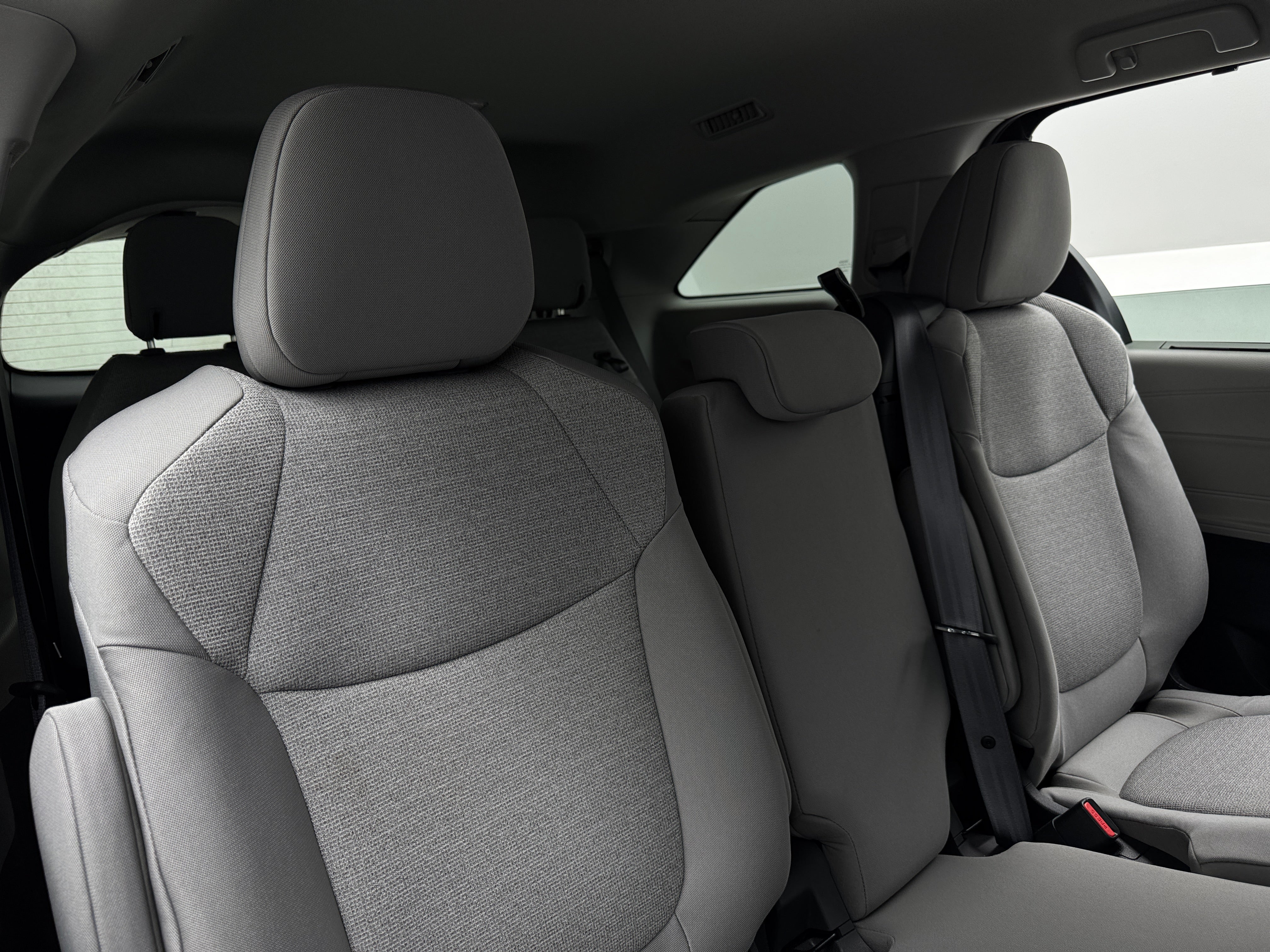 2024 Toyota Sienna LE 6