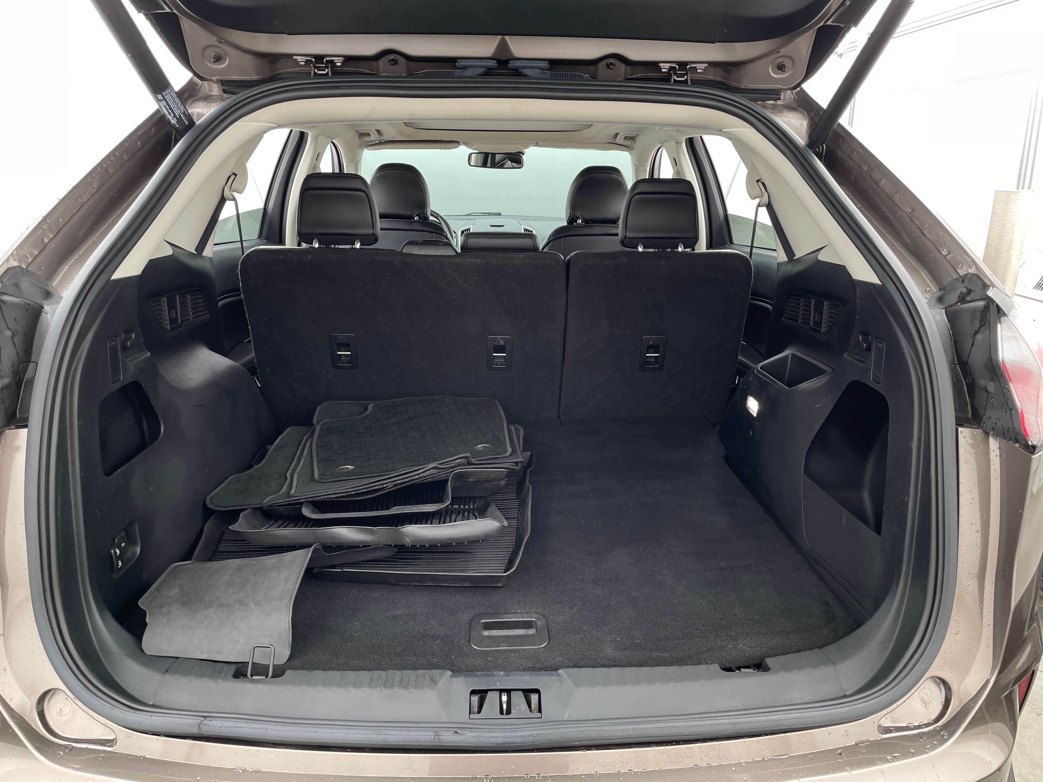 2019 Ford Edge SEL 7