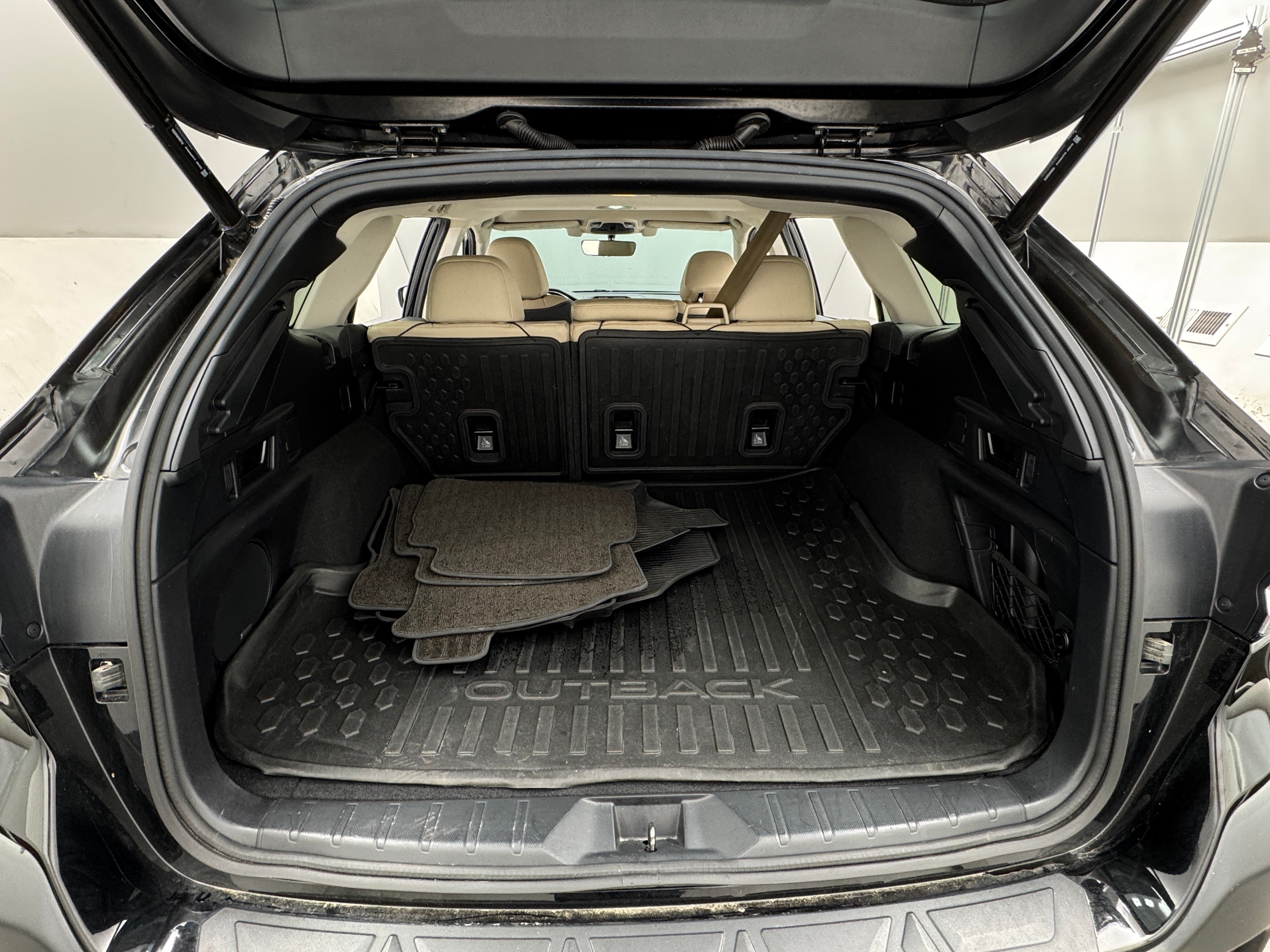 2020 Subaru Outback Limited 6
