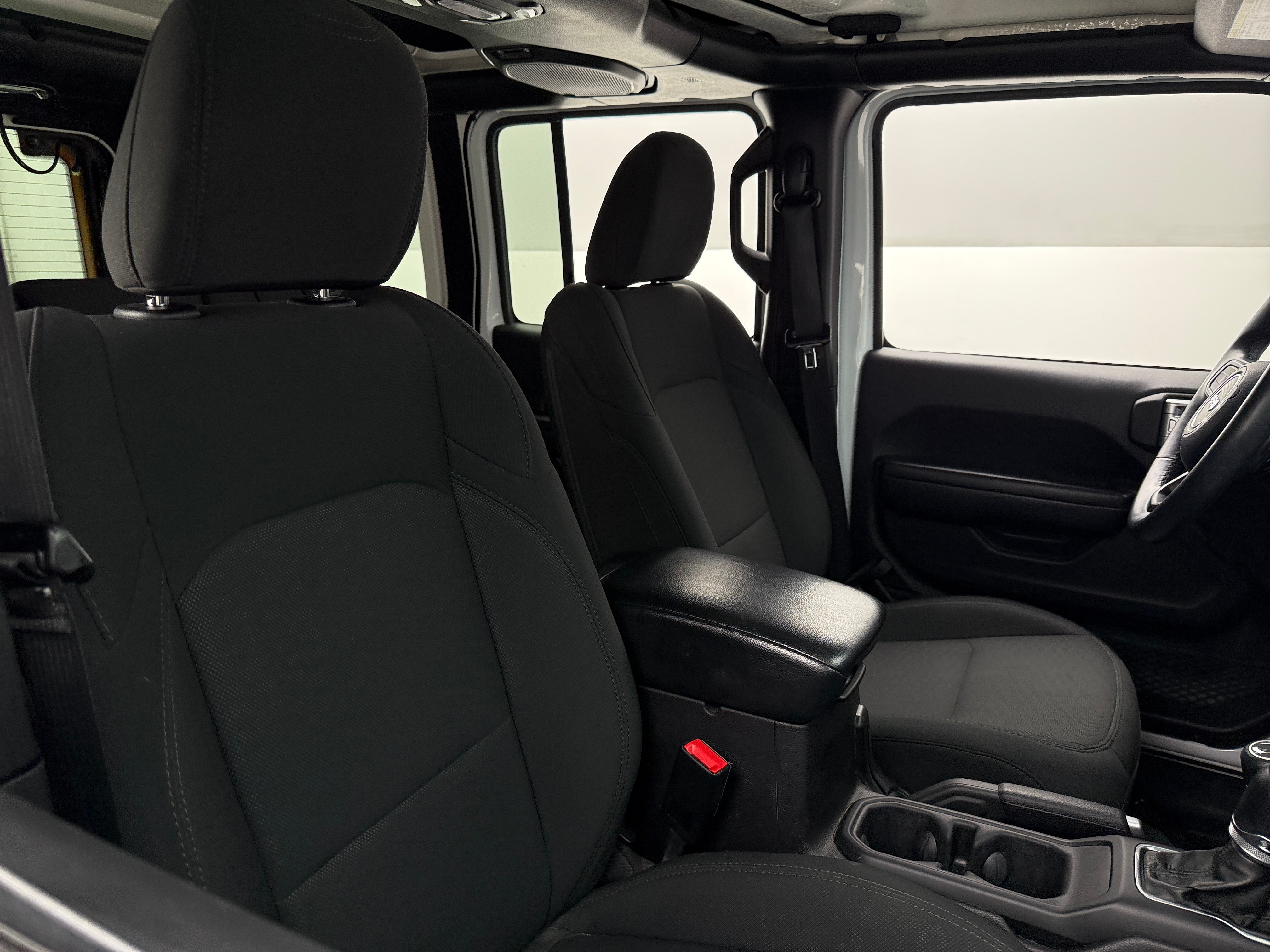 2018 Jeep Wrangler Unlimited Sport S 2