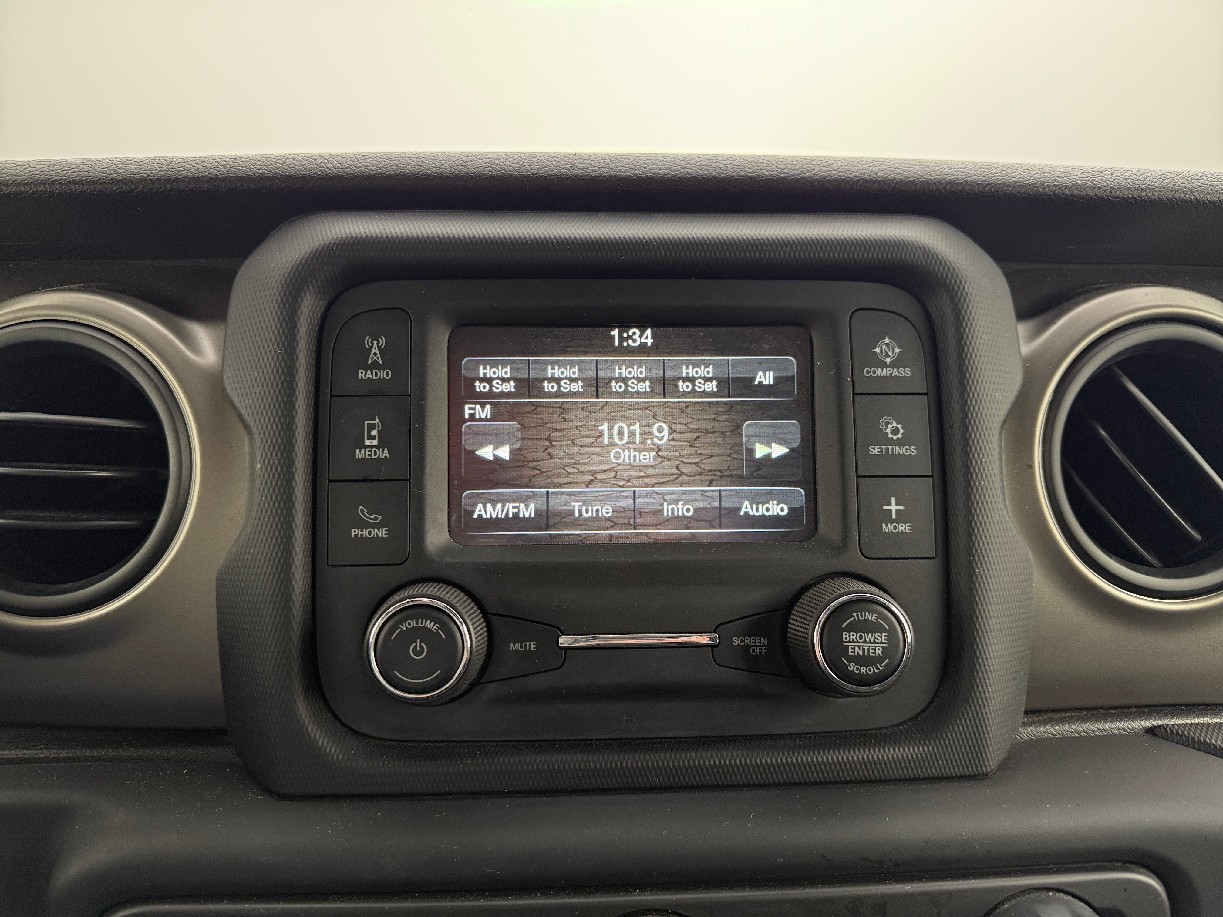 2018 Jeep Wrangler Unlimited Sport S 4