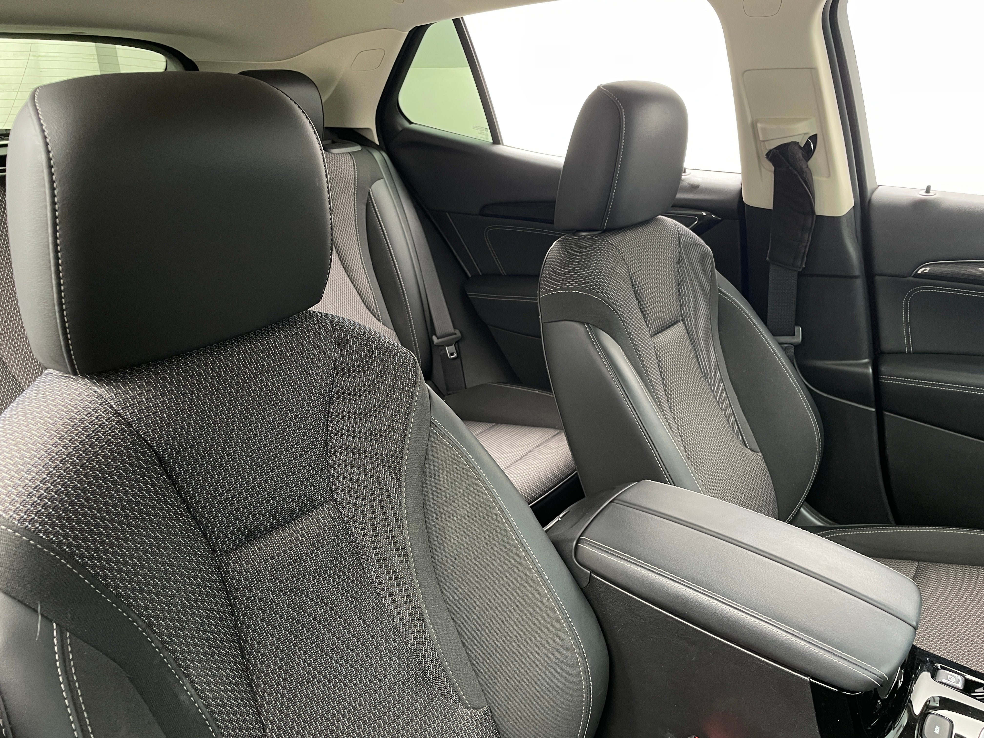 2022 Buick Envision Preferred 2