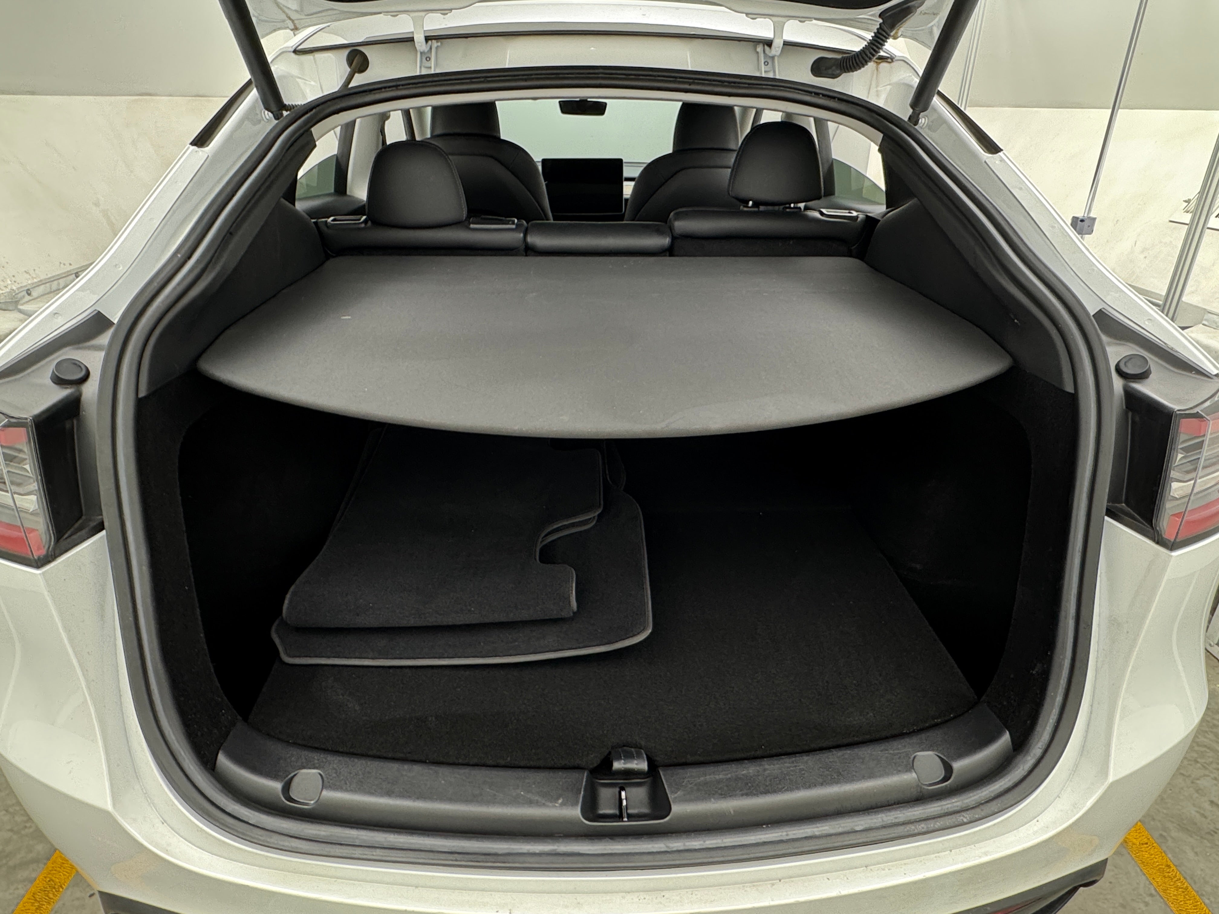 2023 Tesla Model Y Standard Range 6