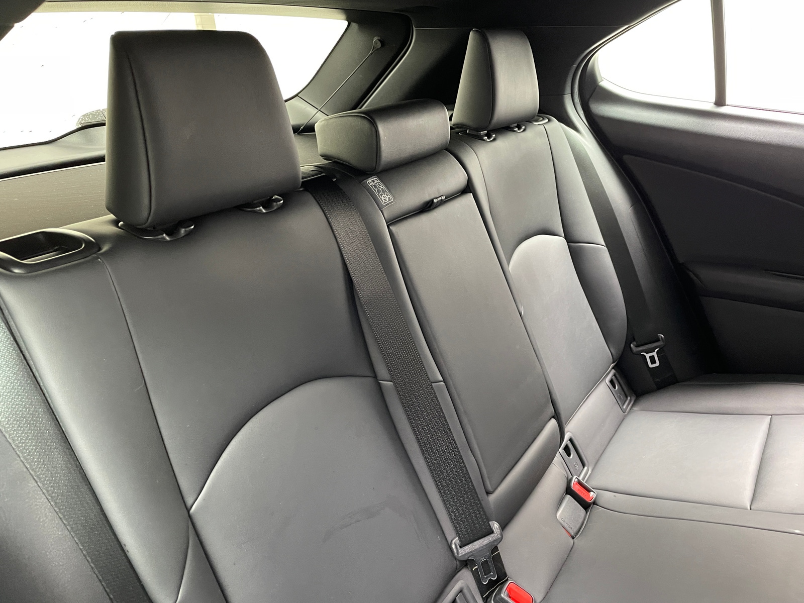 Thumbnail: 2021 Lexus UX - 4