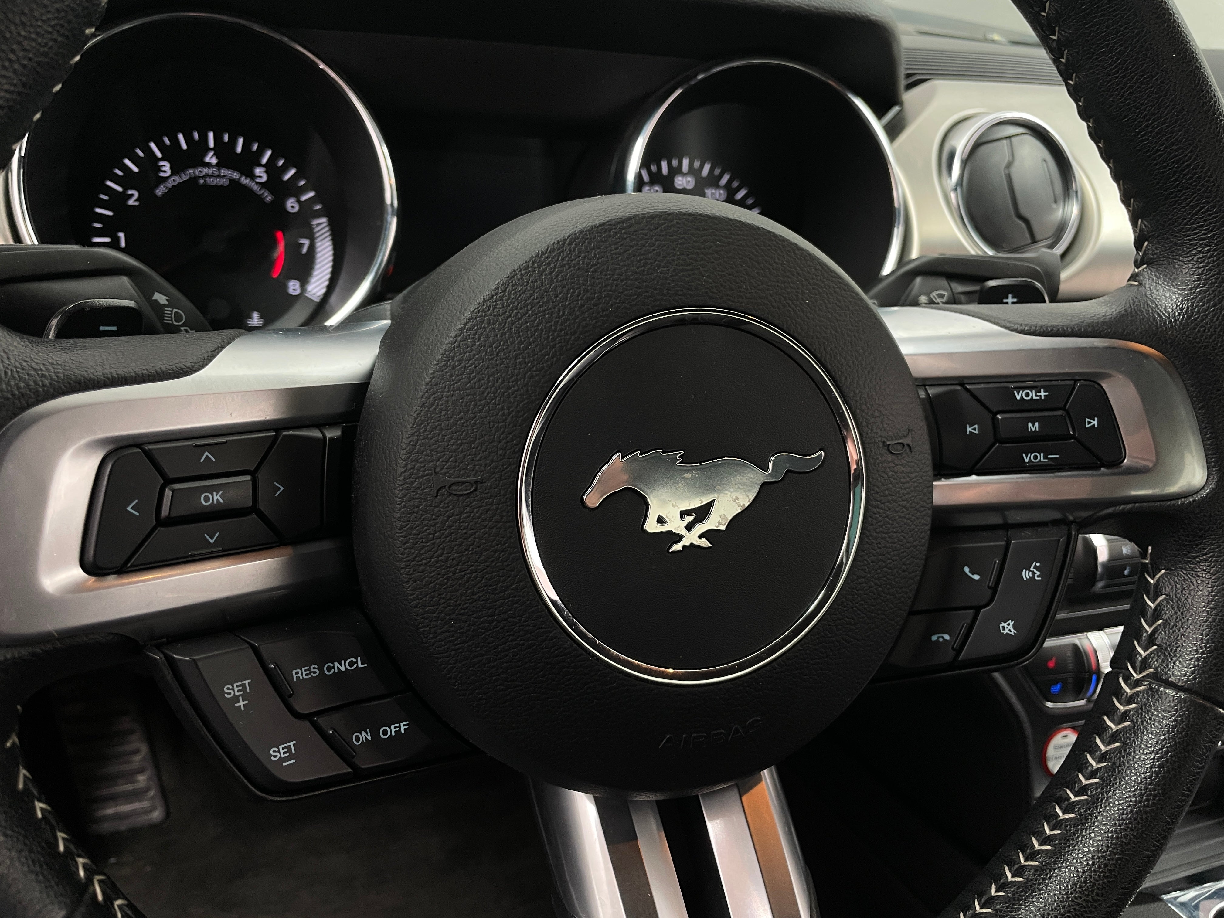 2015 Ford Mustang  3