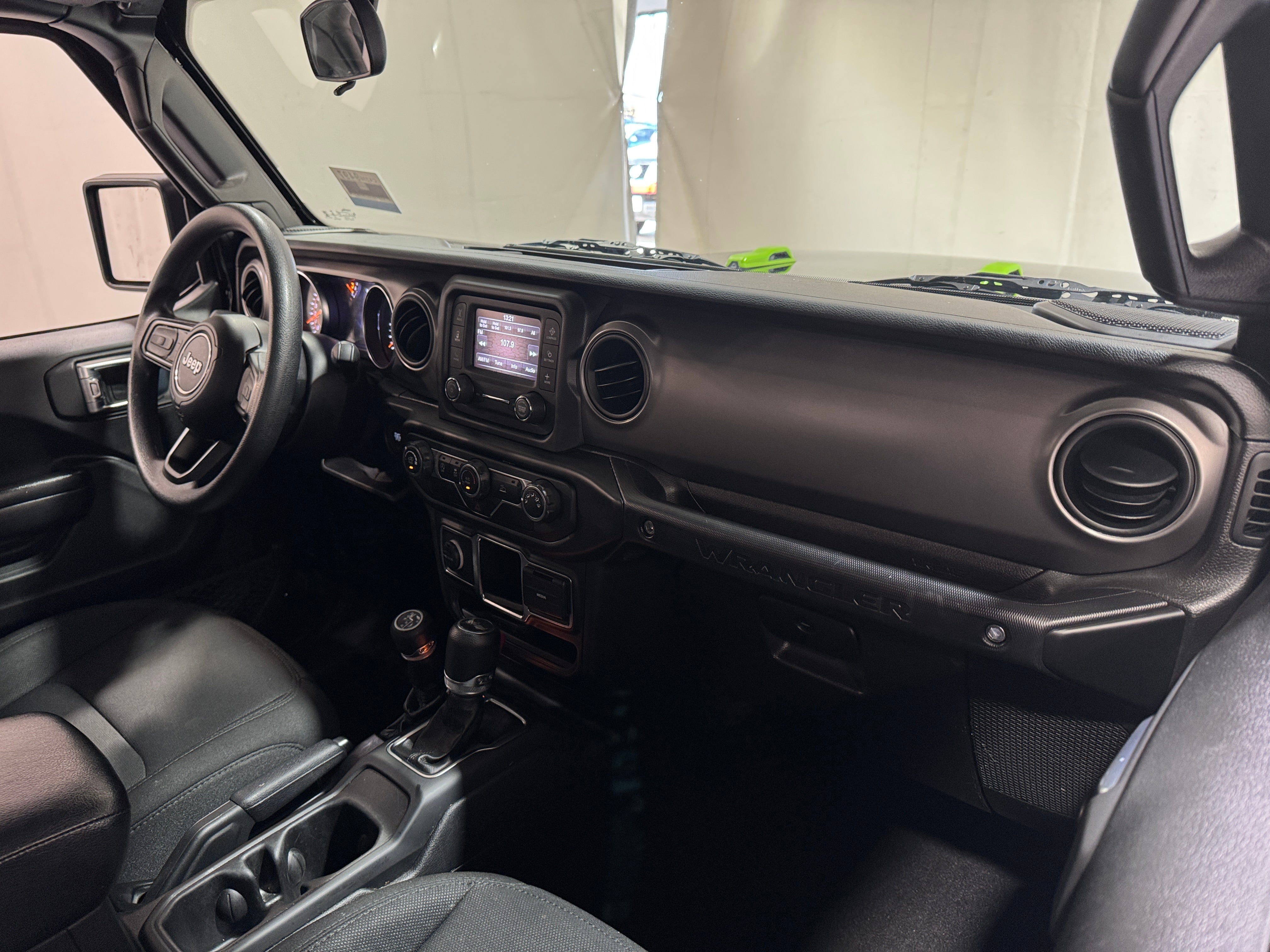 2021 Jeep Wrangler Sport 3