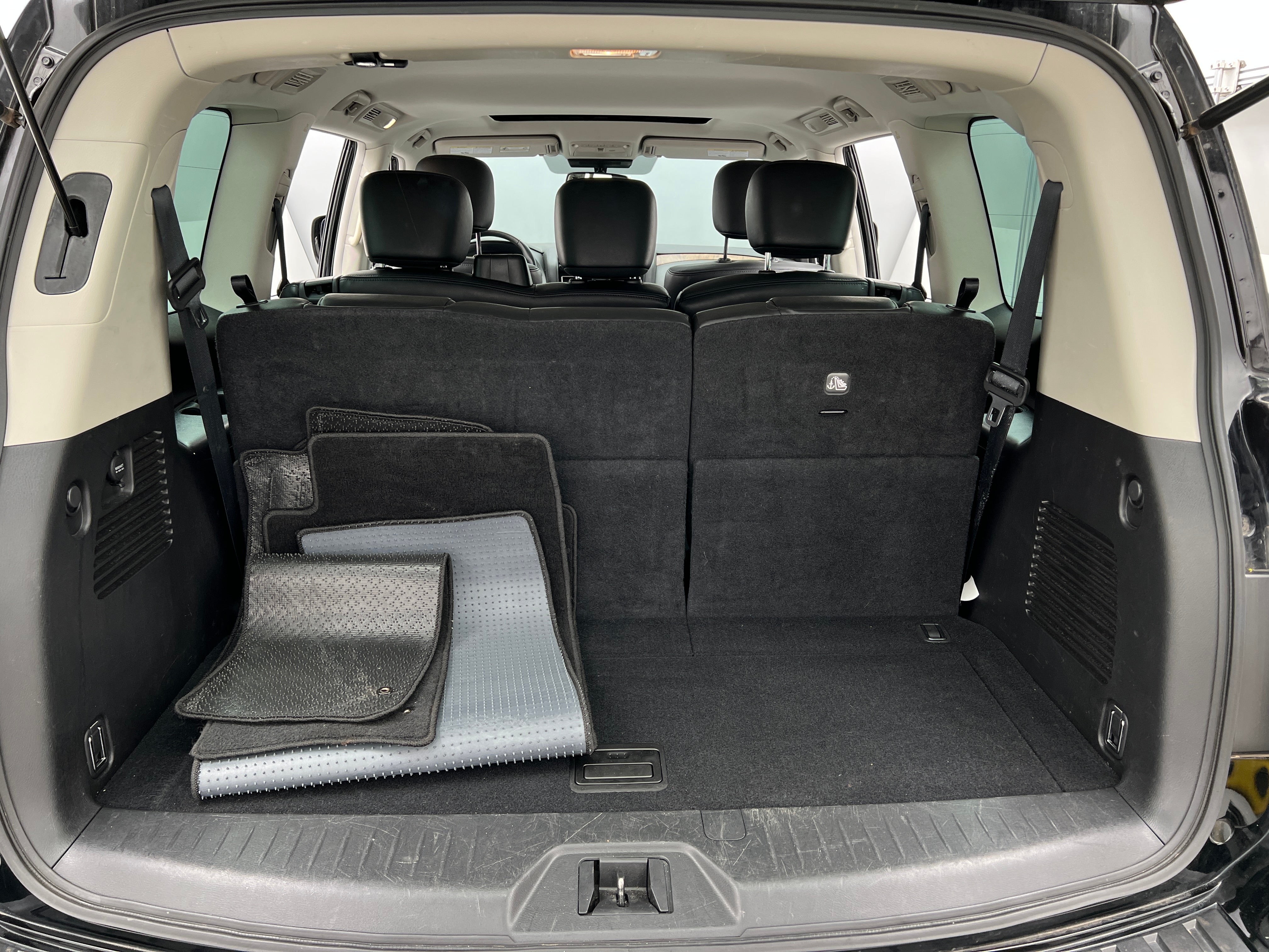 2023 Nissan Armada SL 6