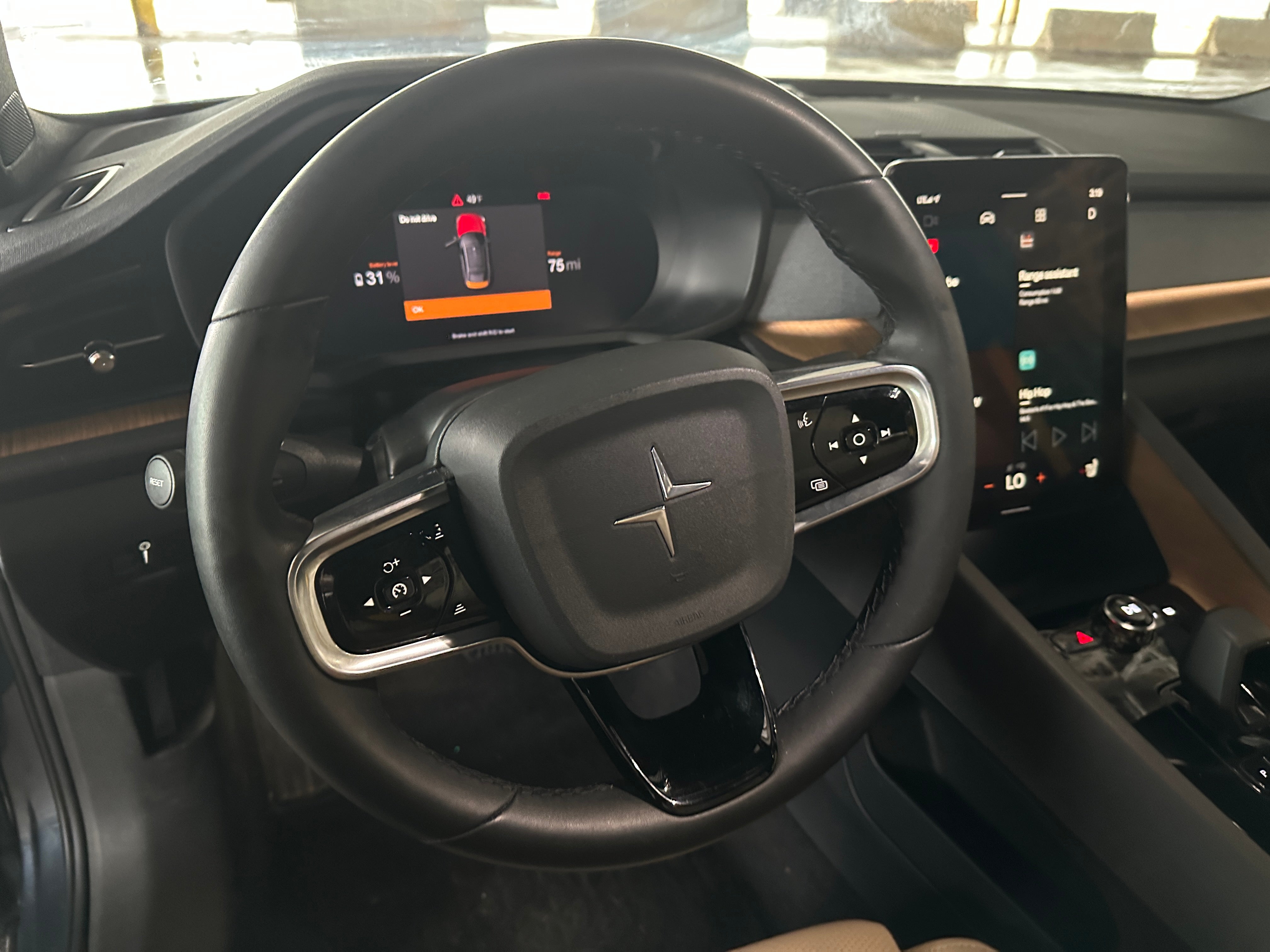 2021 Polestar 2  4