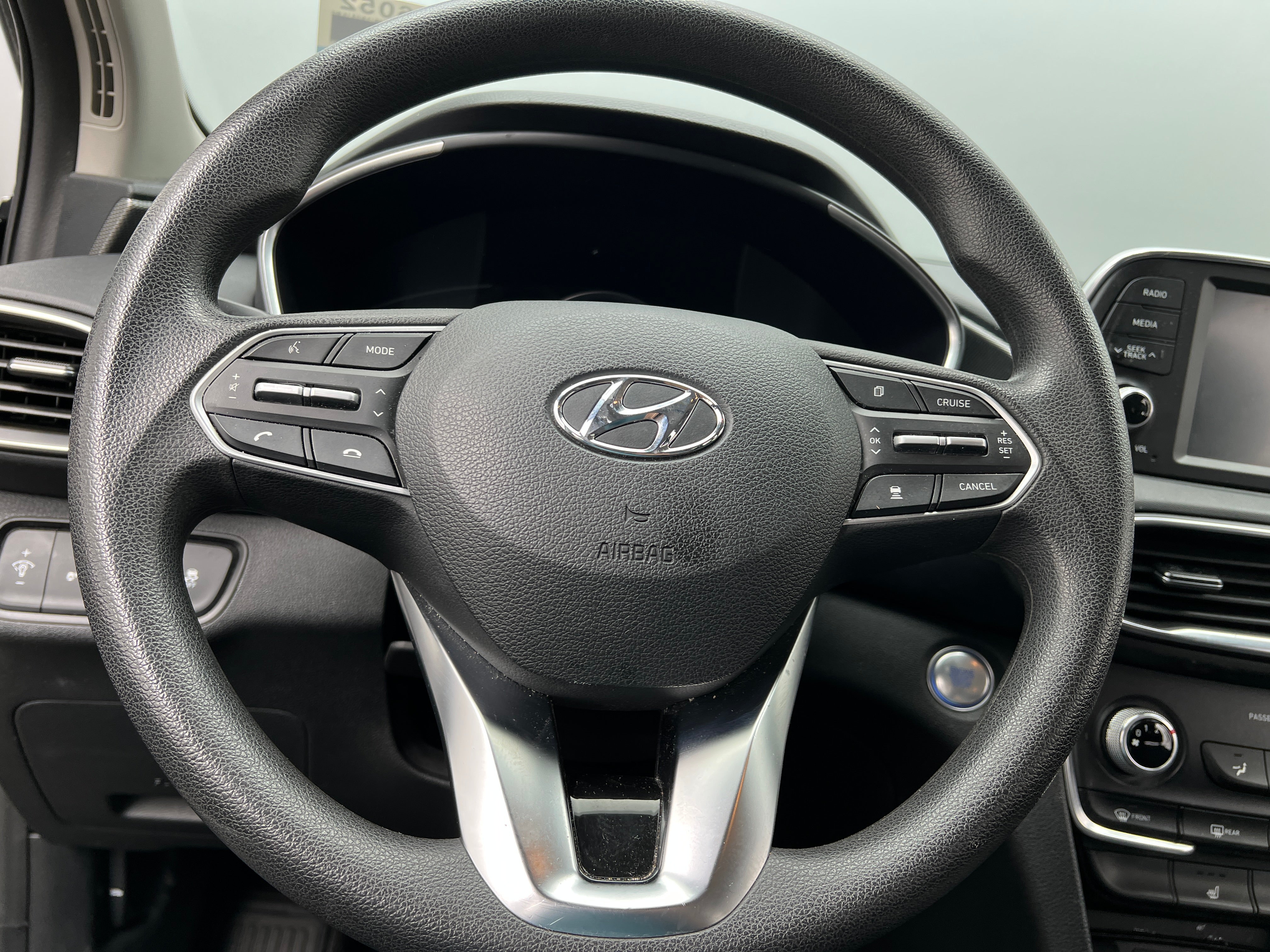 2020 Hyundai Santa Fe SEL 5